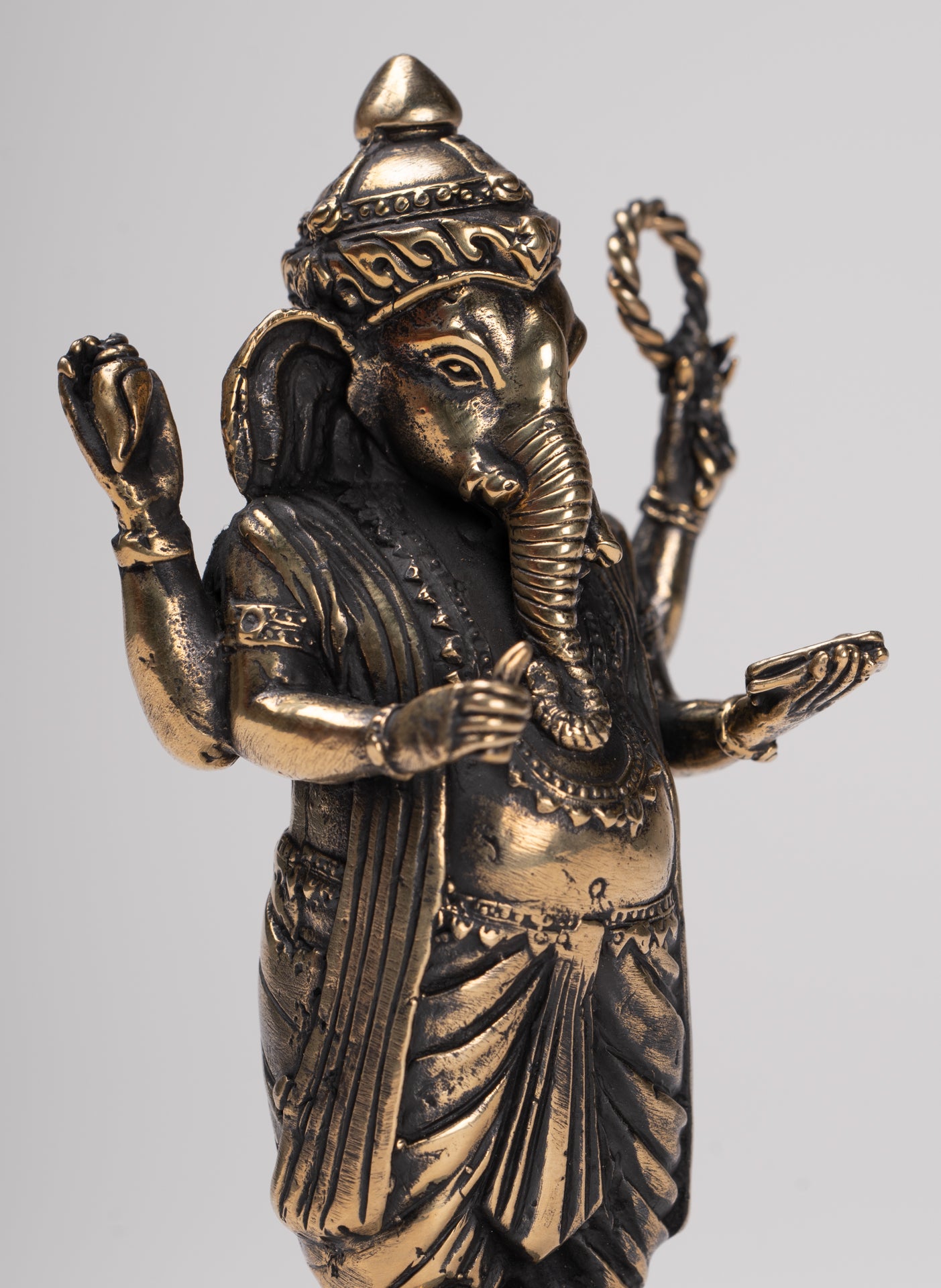 Ganesha Statue - Antique Thai Style Standing Black 4-Arm Ganesha Statue - 12cm/5"