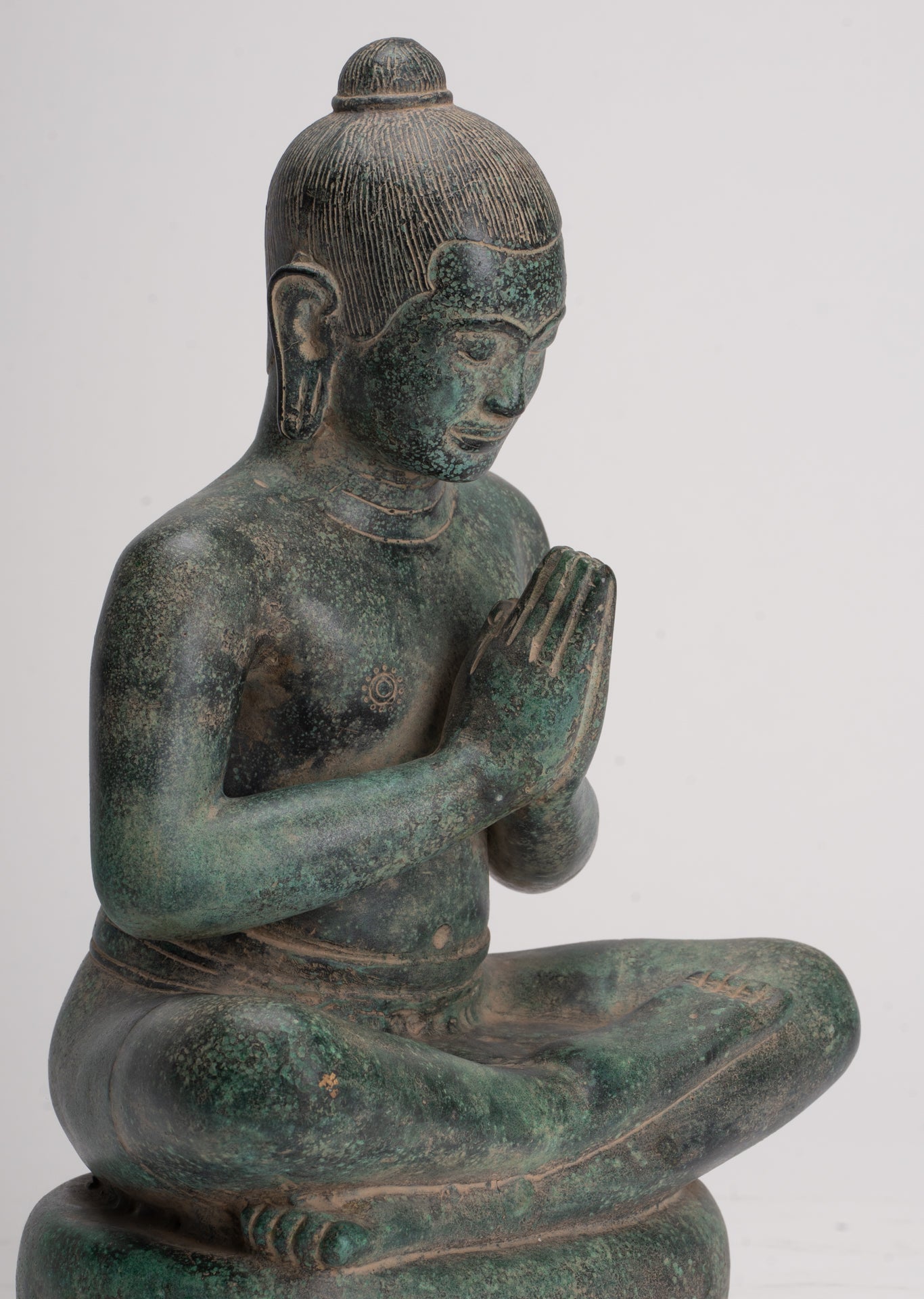 Statua di Jayavarman - Statua di Jayavarman VII in bronzo seduto in stile Khmer antico - 31 cm/12"