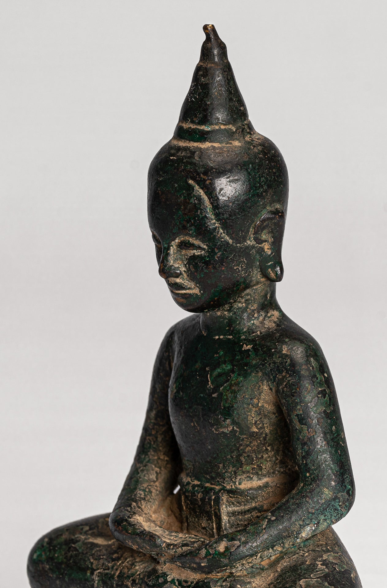 Buddha Statue - Antique Khmer Style Bronze Meditation Phnom Da Buddha Statue - 15cm/6"