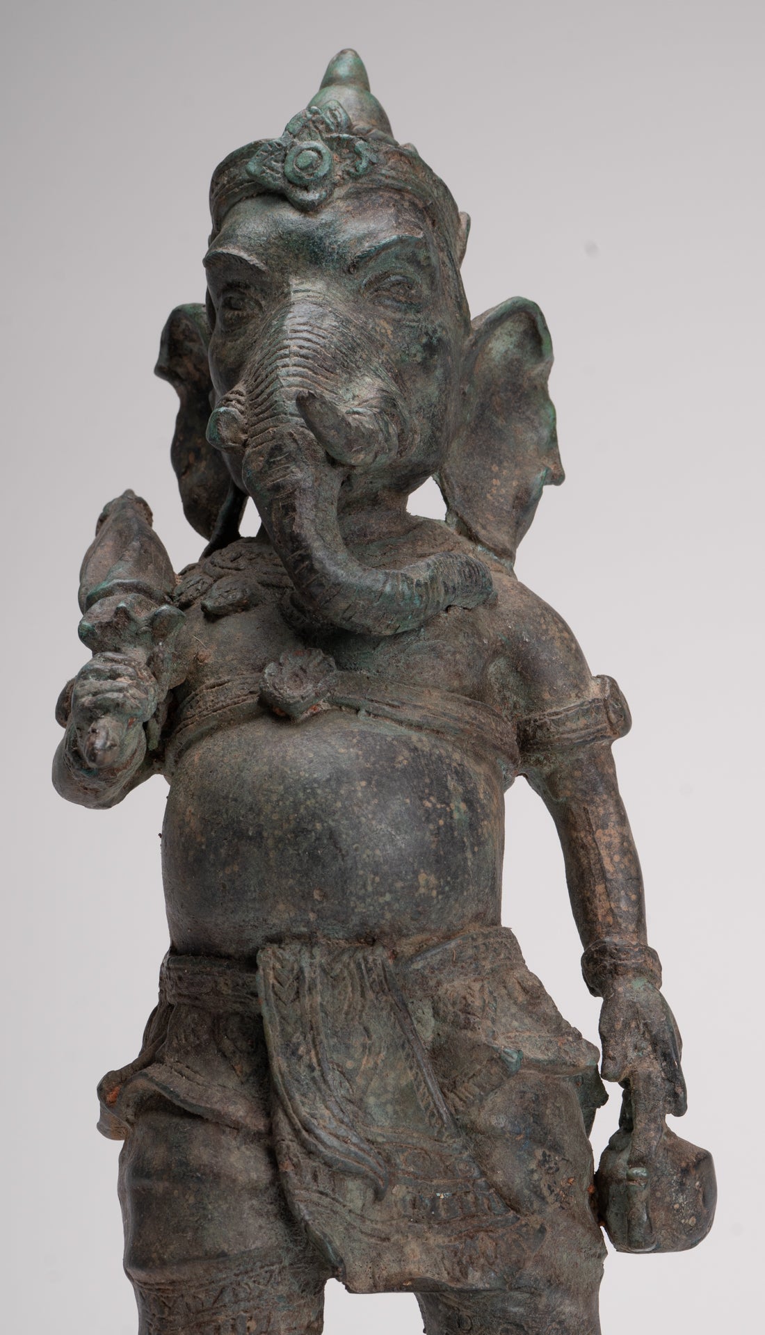 Bridegroom Ganesha Statue - Antique Thai Style Mappilai Ganapathi Ganesh Statue with Umbrella - 37cm/15"