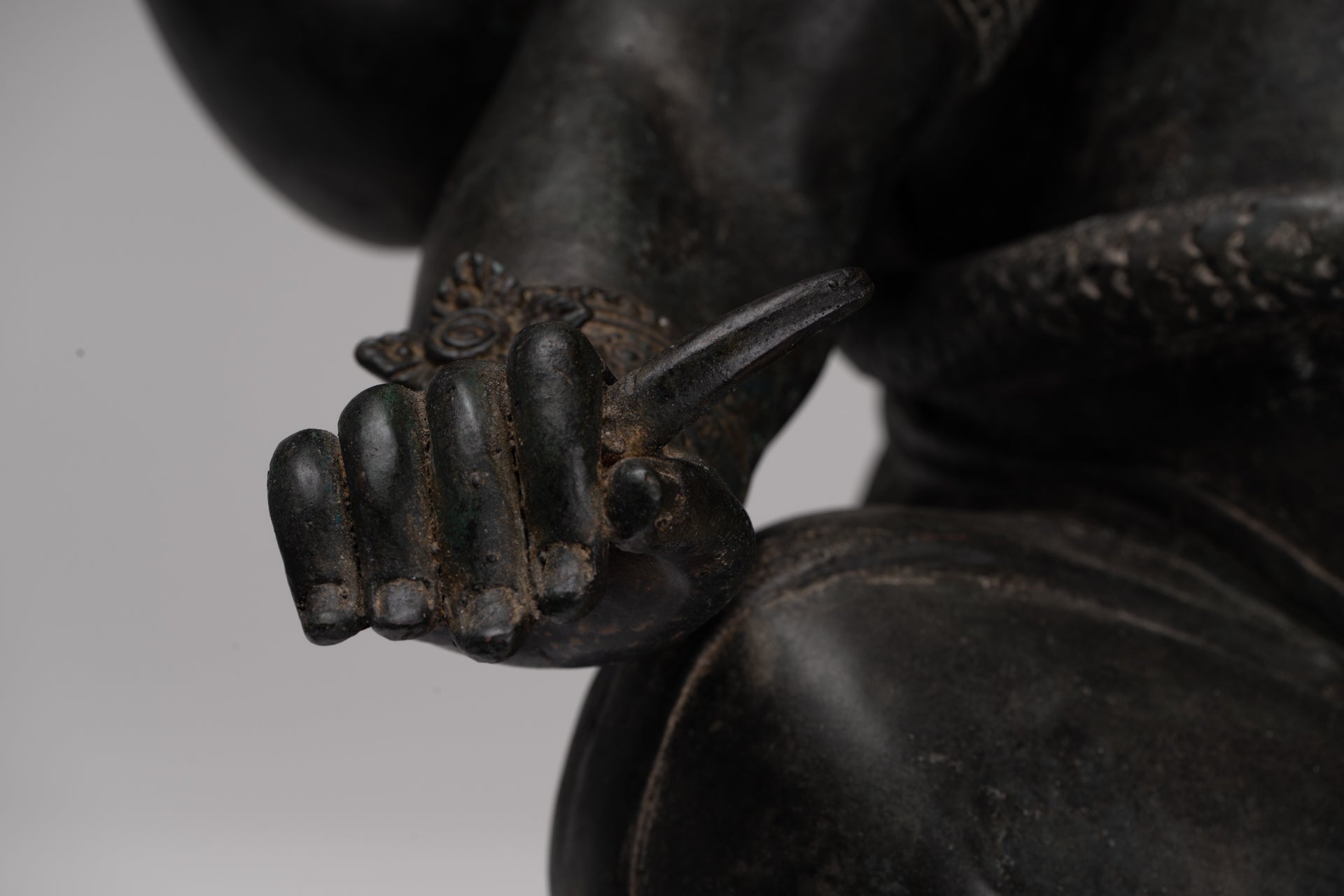 Ganesha Statue - Antique Thai Style Bronze Seated 4-Arm Ganesha Statue - 55cm/22"