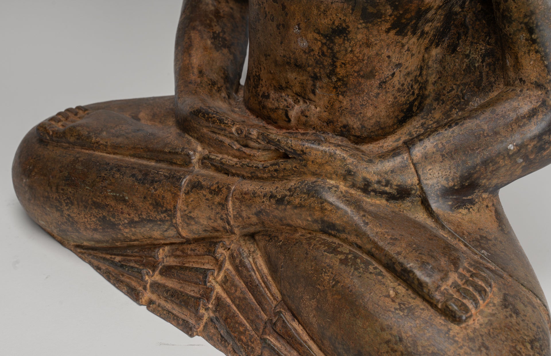 Buddha Statue - Antique Sri Lanka Style Bronze Seated Meditation Buddha Statue 61cm/24"