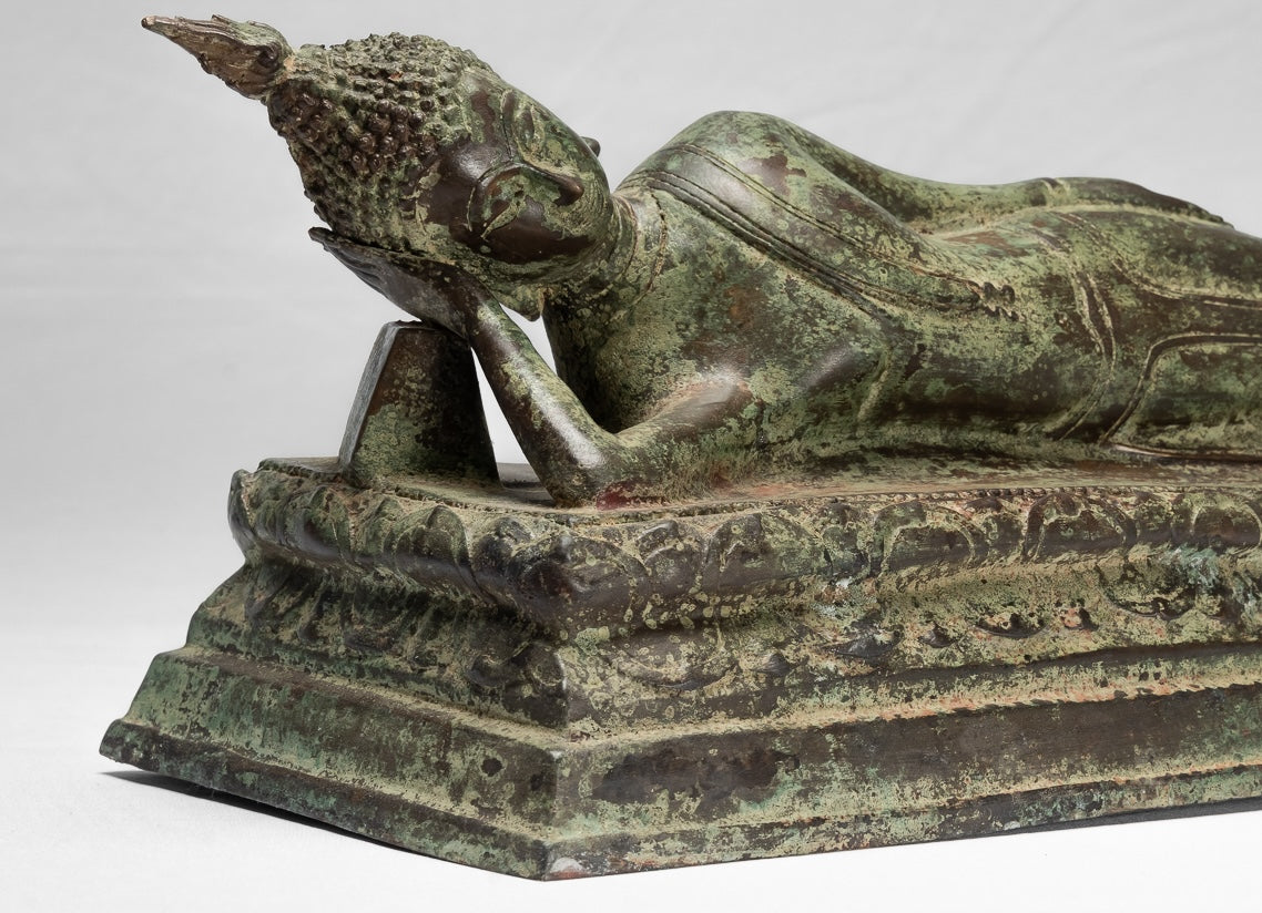 Estatua de Buda - Bronce de estilo tailandés de antigüedades Sukhothai Reclining Nirvana Buda Estatua - 54cm/22 "