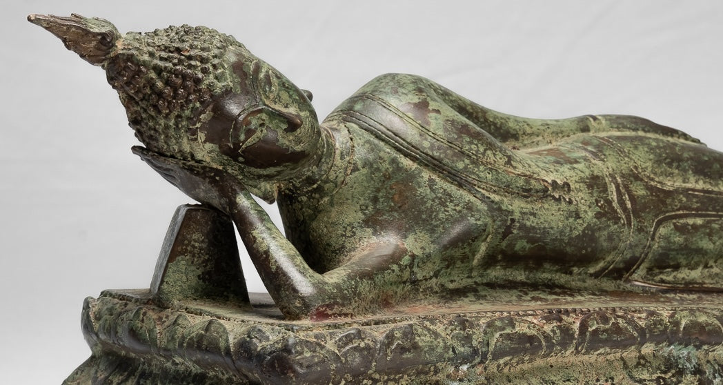 Estatua de Buda - Bronce de estilo tailandés de antigüedades Sukhothai Reclining Nirvana Buda Estatua - 54cm/22 "