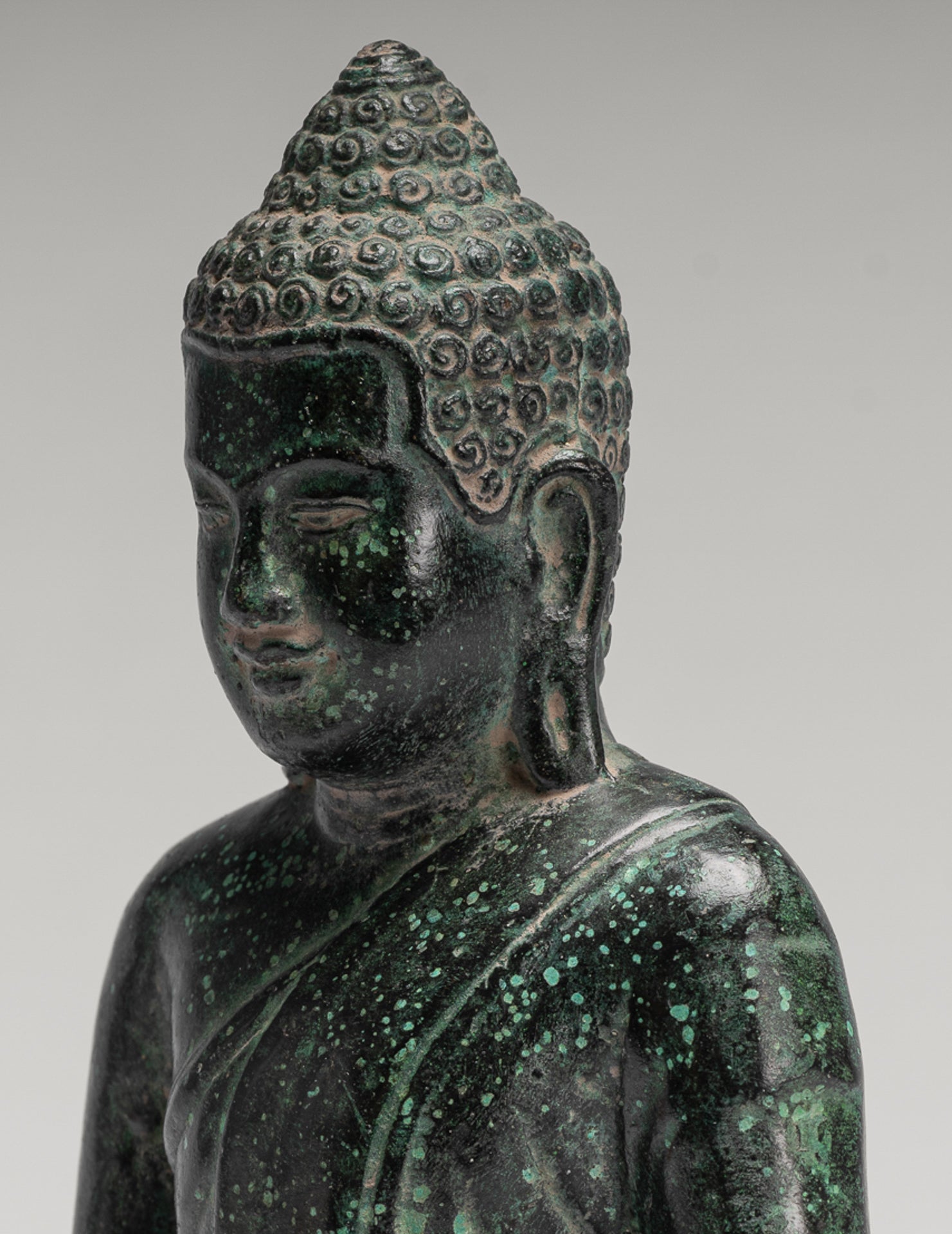 Buddha Statue - Buddha - Antique Khmer Style Seated Bronze Meditation Buddha Statue - 19cm/8"