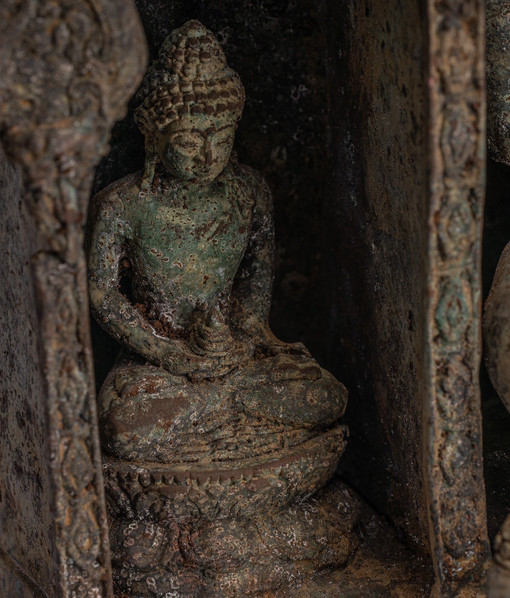 Statue de Bouddha – Statue de Bouddha d'enseignement javanais en bronze de style indonésien antique – 32 cm/13"
