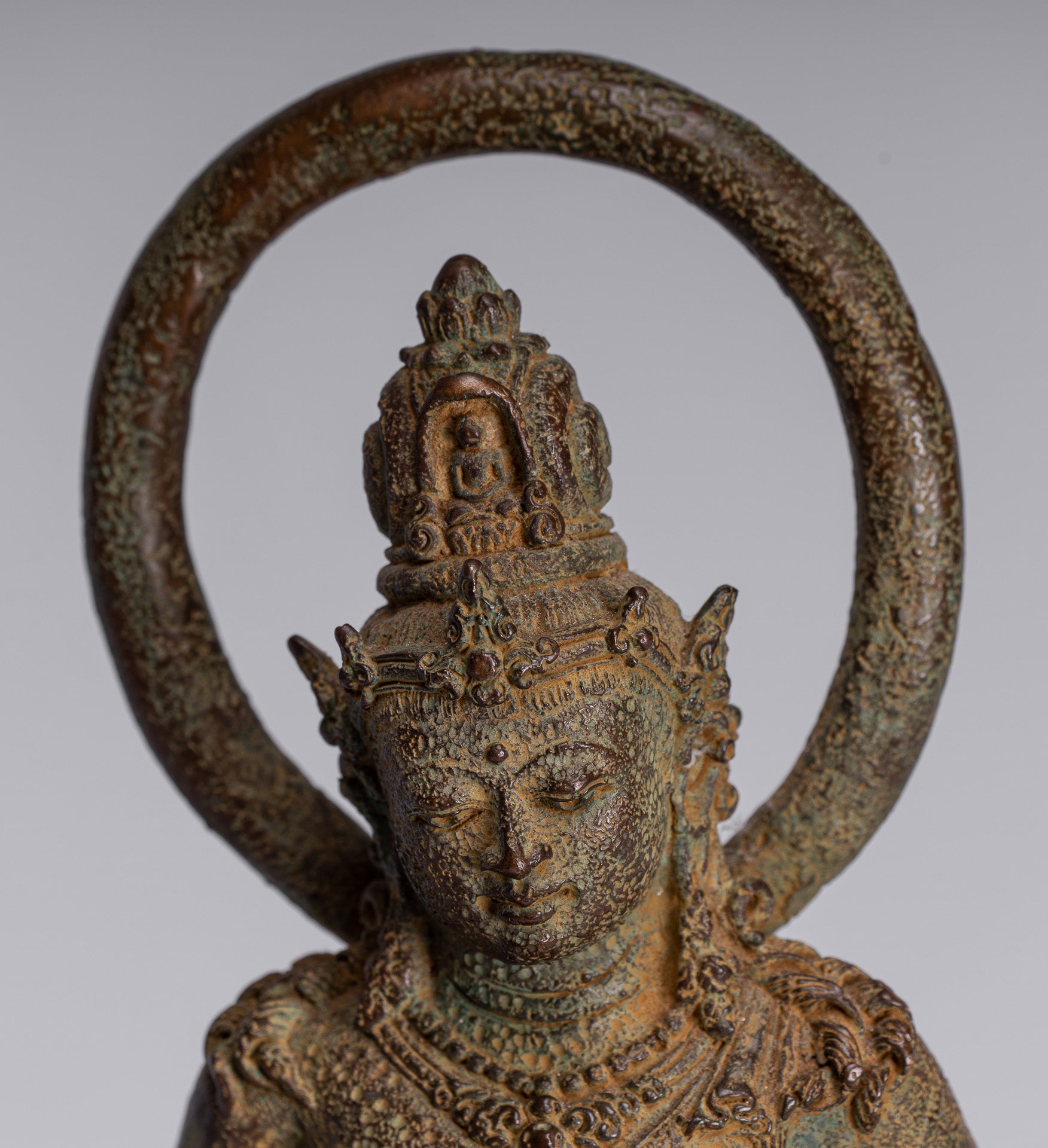 Estatua de Tara - Estatua de bronce sentado de bronce sentado de majapahit antiguo de Java - 25 cm/10 "