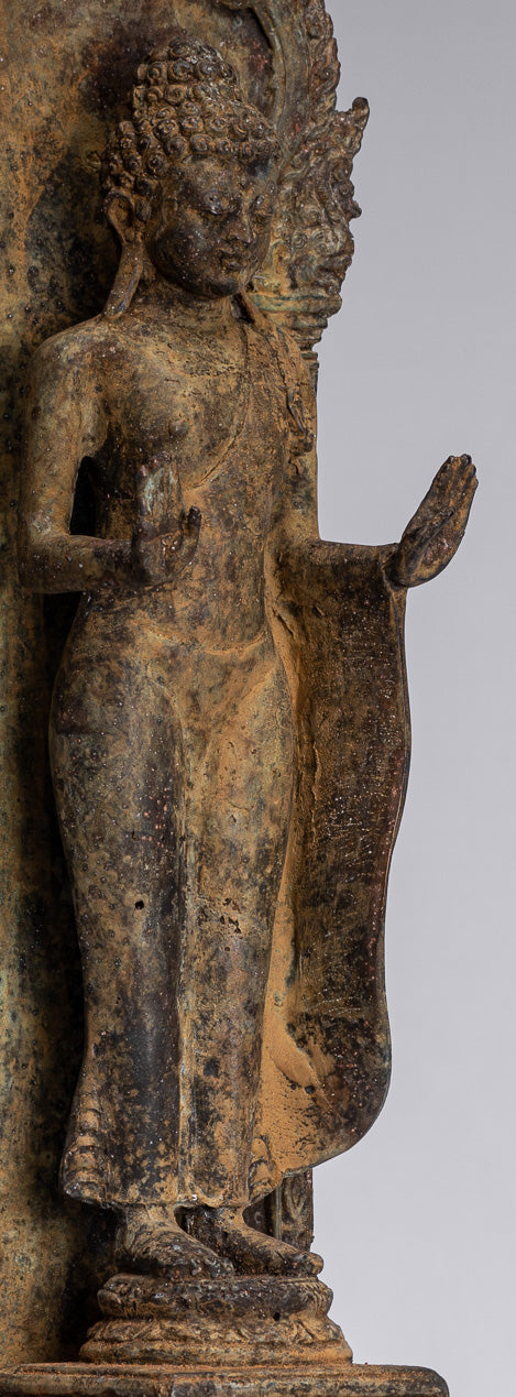 Statue de Bouddha – Bouddha de protection javanais debout en bronze de style indonésien antique – 37 cm/15"