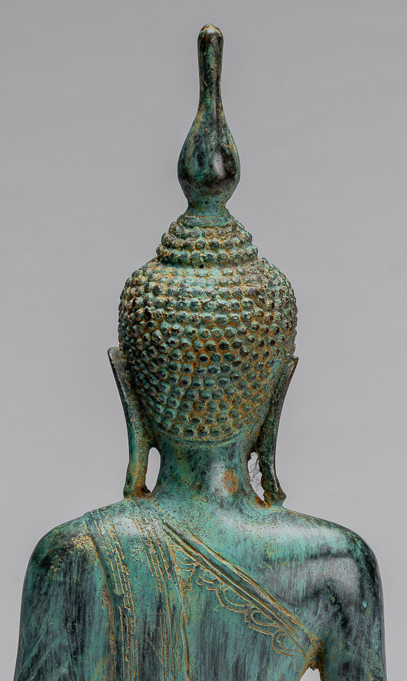 Statue de Bouddha – Bouddha des Lumières javanais assis en bronze antique de style indonésien avec disciples – 32 cm