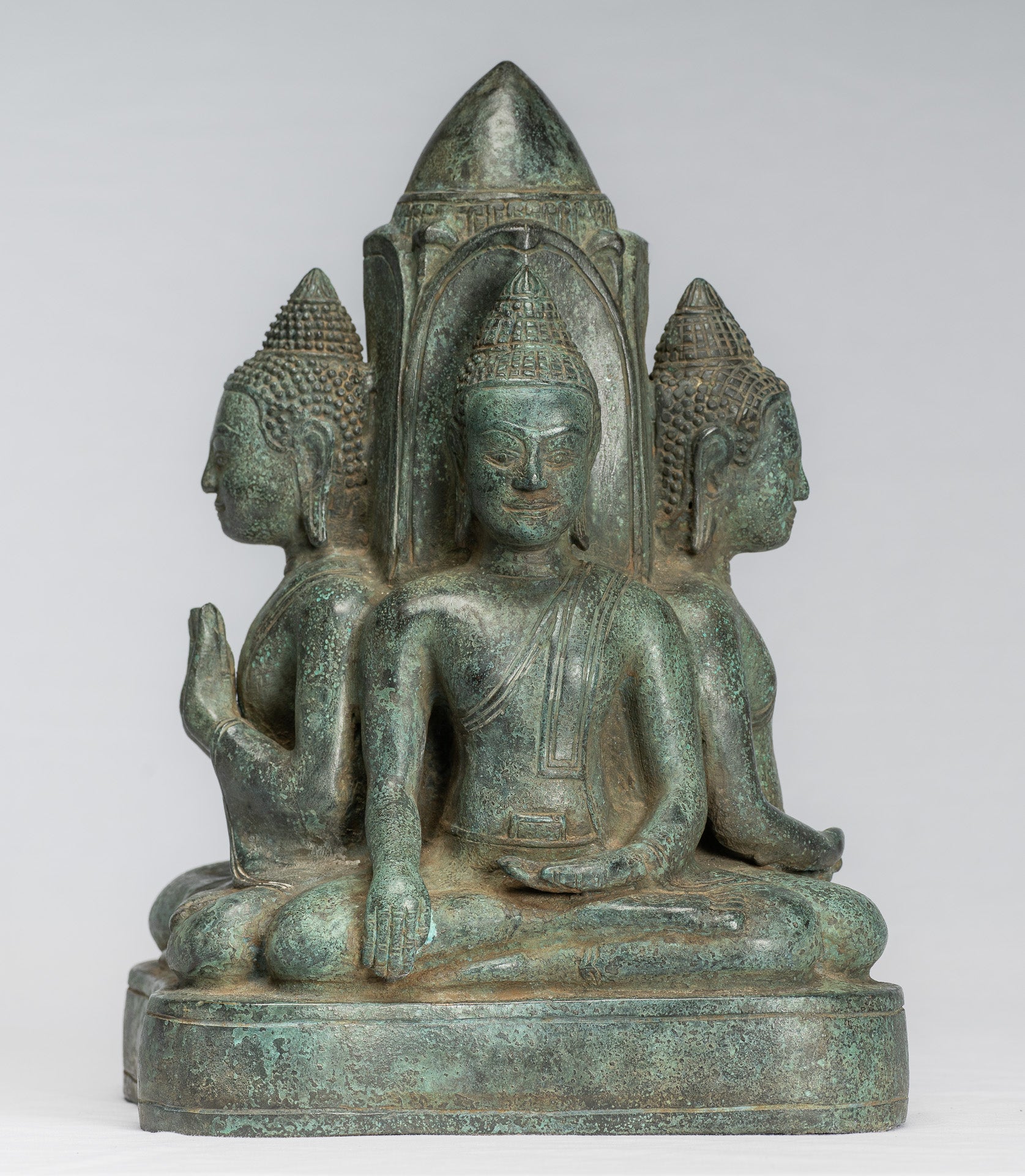 Statue antique de Bouddha à quatre voies en bronze de style khmer d'Asie du Sud-Est - 28 cm/11"