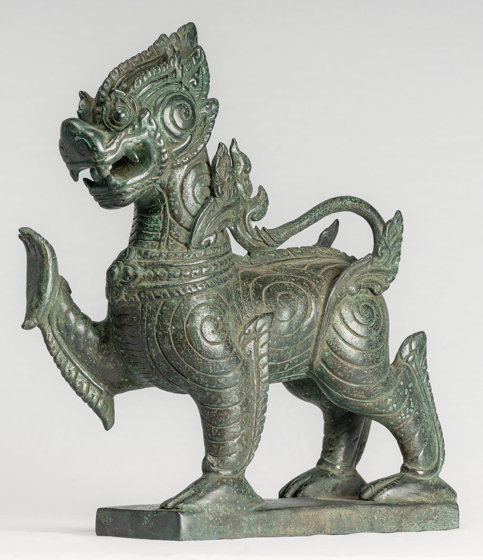 Bronzo BRONZE BRONZO BIRMESE ANTICO IN CHINATHE TEMPLE LION - 34 cm/14 "