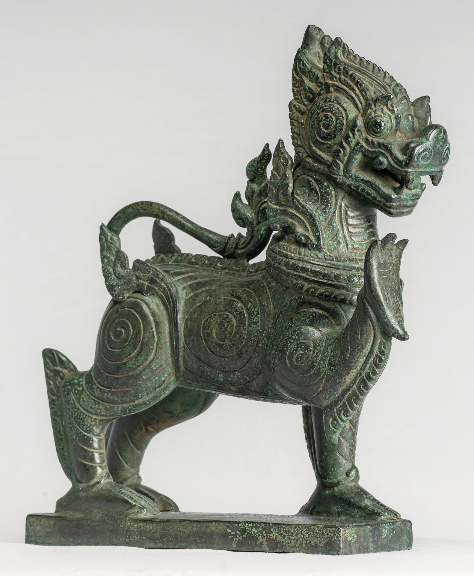 Bronzo BRONZE BRONZO BIRMESE ANTICO IN CHINATHE TEMPLE LION - 34 cm/14 "
