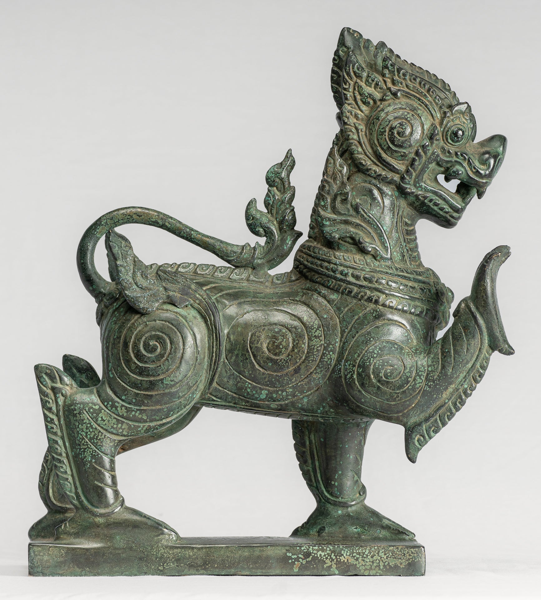 Bronzo BRONZE BRONZO BIRMESE ANTICO IN CHINATHE TEMPLE LION - 34 cm/14 "