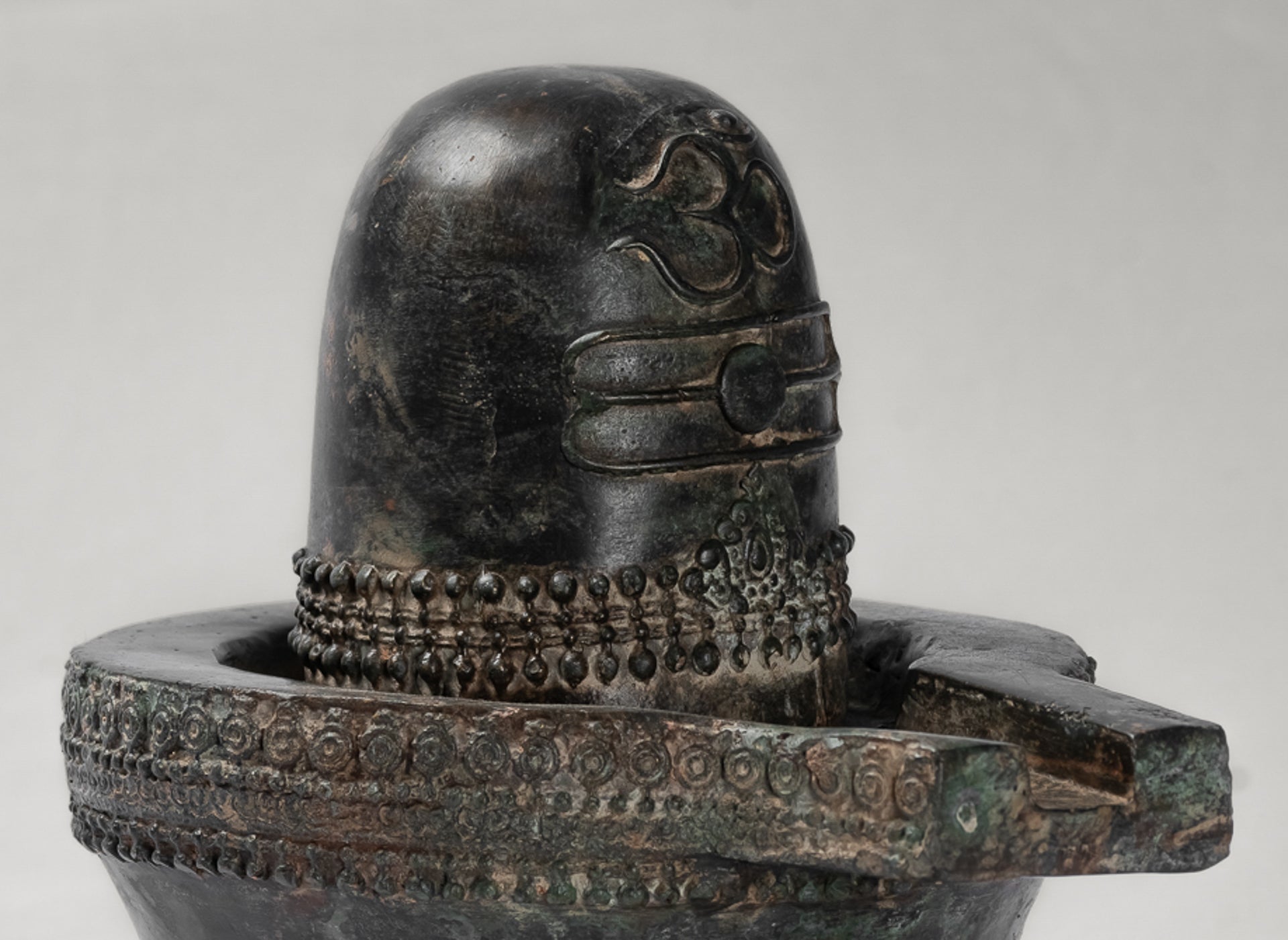 Linga - Antique Indian Style South Asia Bronze Shiva Linga / Lingnum & Yoni - 21cm/8"