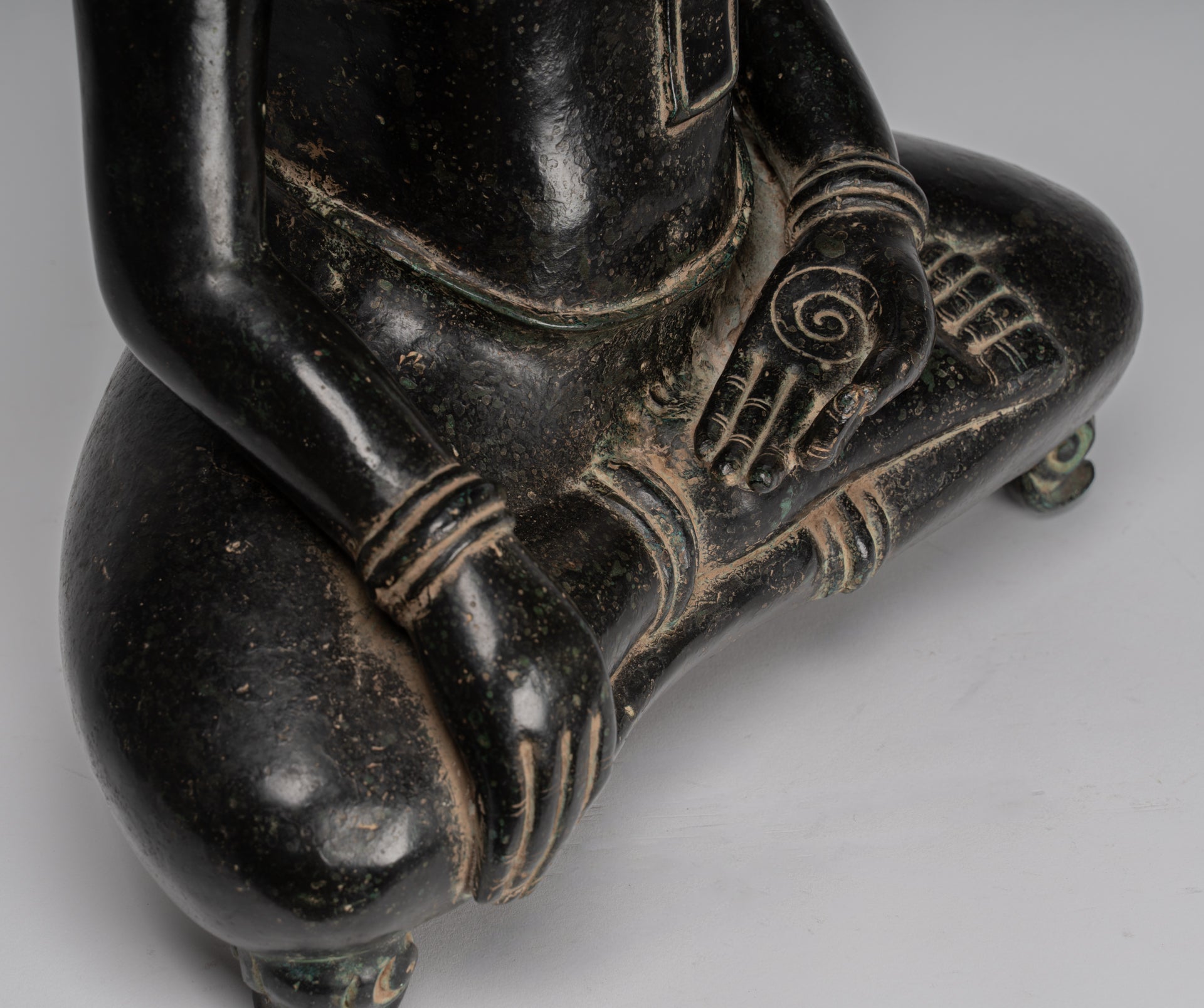 Buddha Statue - Antique Khmer Style Bronze Enlightenment Bayon Buddha Statue - 57cm/23"