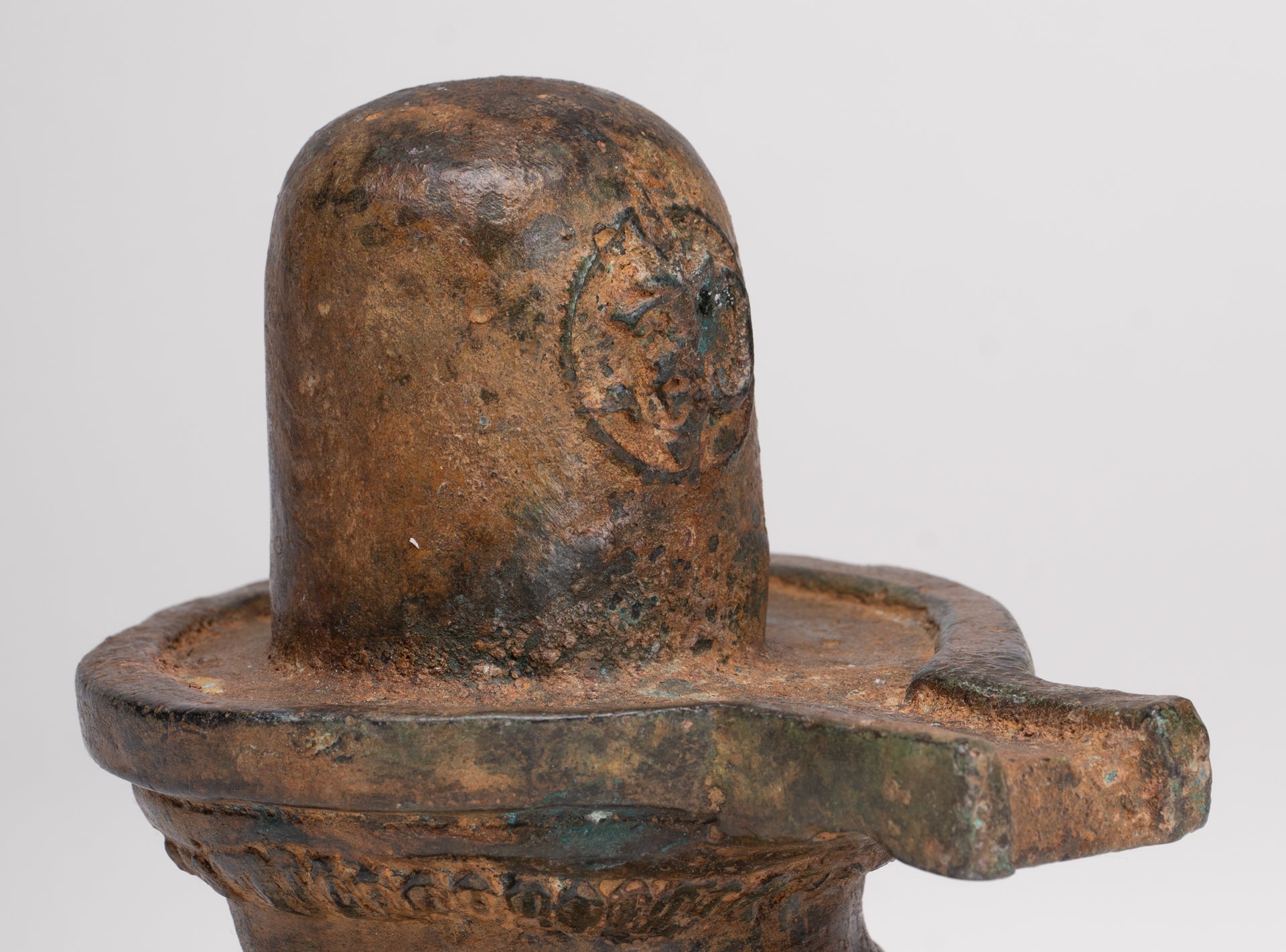 Linga - Antique Indian Style South Asia Bronze Shiva Linga / Lingnum & Yoni - 13cm/5"