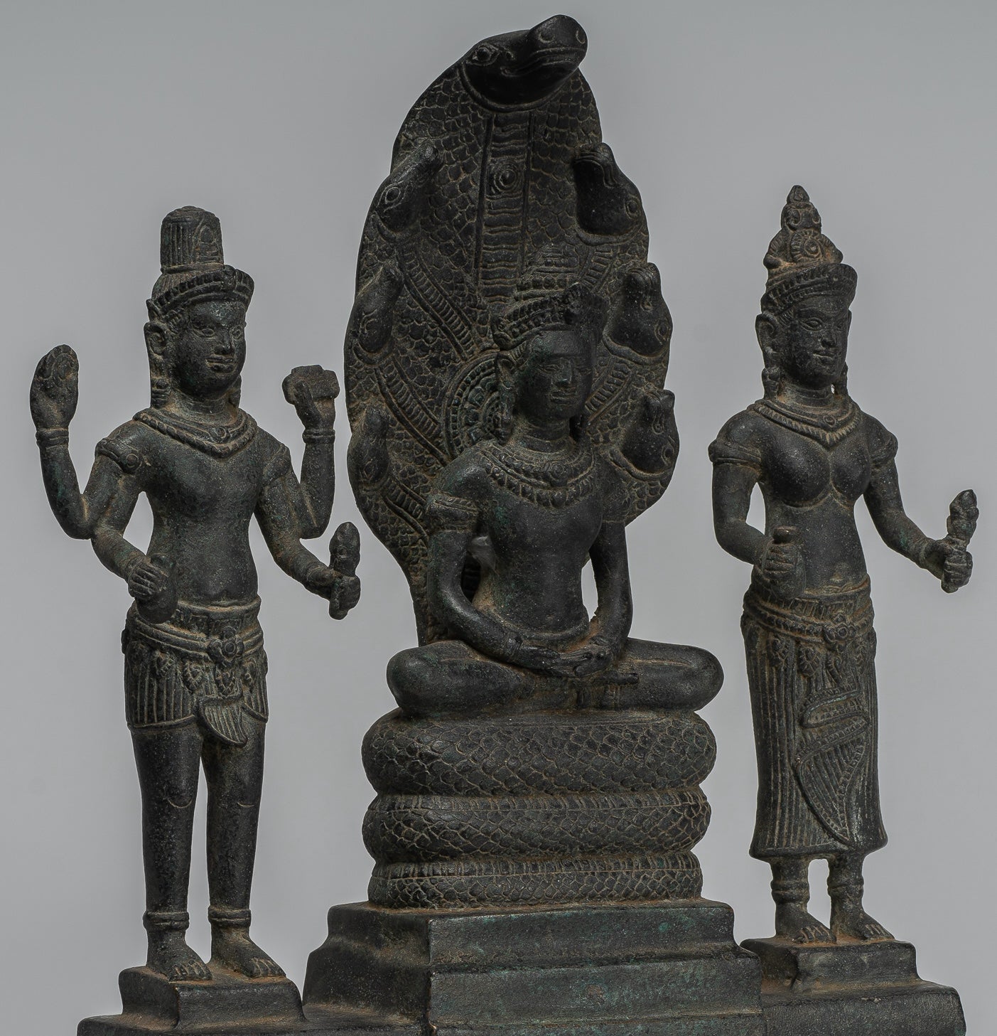 Statue di Buddha - Antique Buddha in stile bayon khmer. Vishnu e Lakshmi- 36 cm/14 "