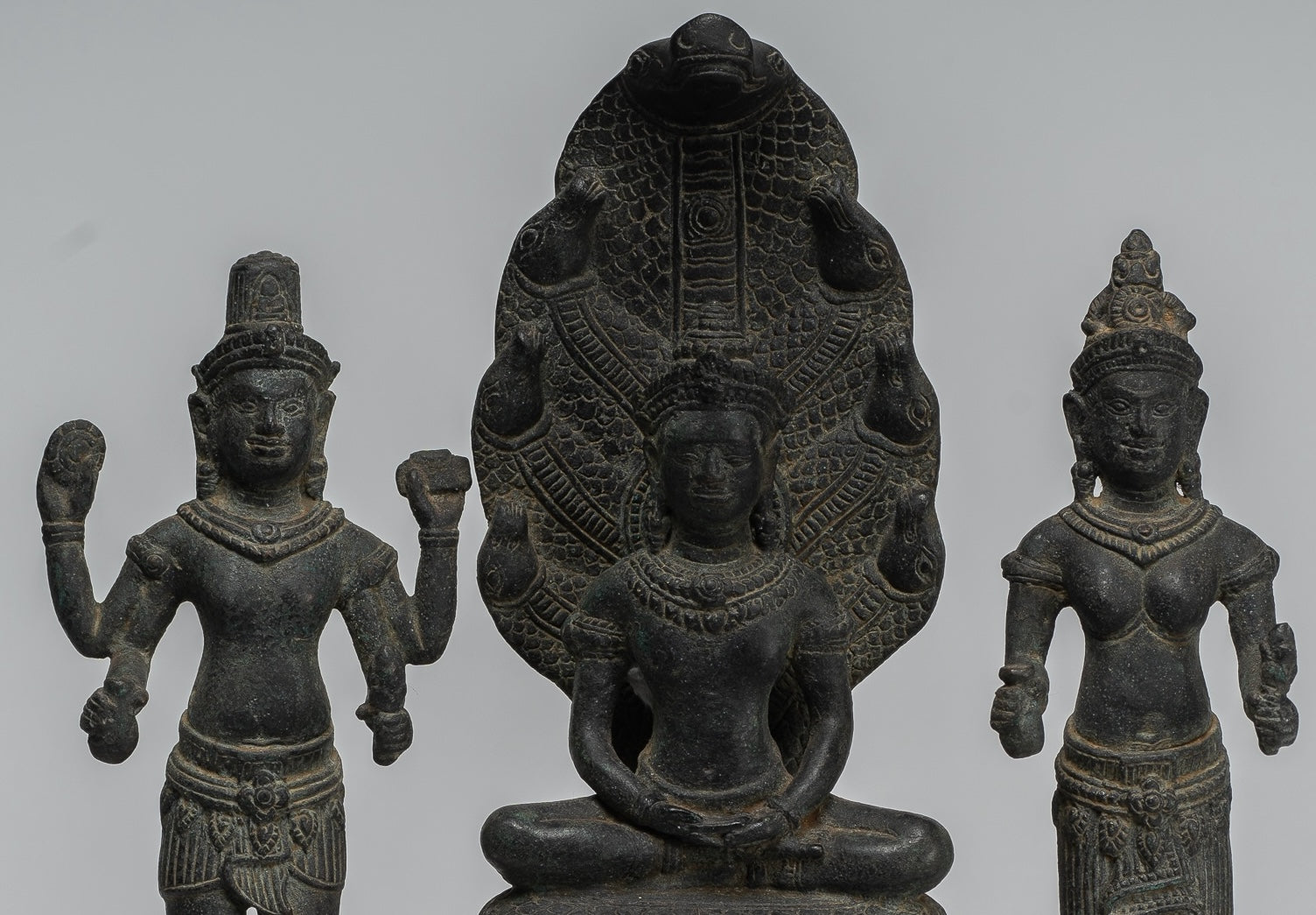 Statue di Buddha - Antique Buddha in stile bayon khmer. Vishnu e Lakshmi- 36 cm/14 "