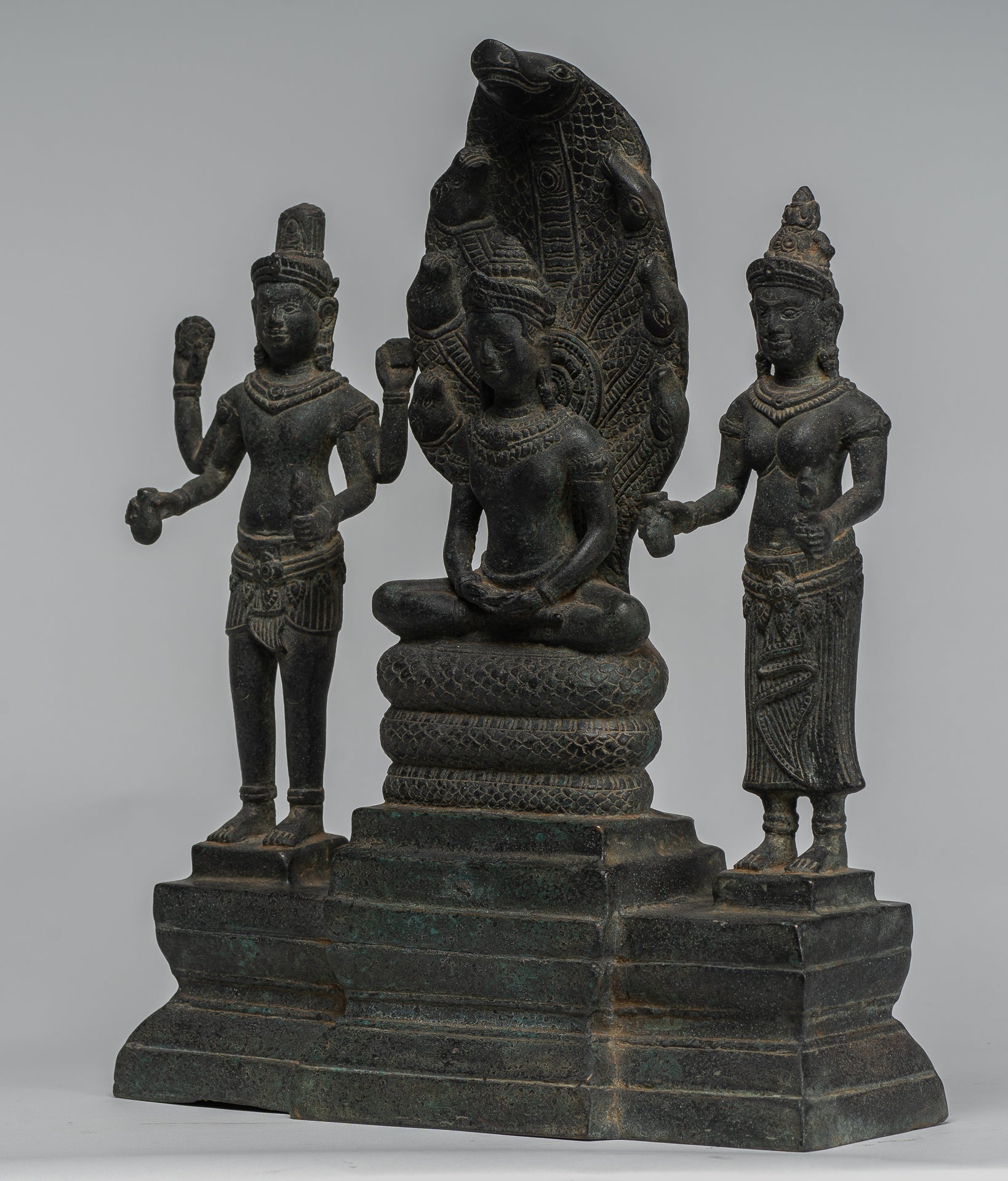 Statue di Buddha - Antique Buddha in stile bayon khmer. Vishnu e Lakshmi- 36 cm/14 "