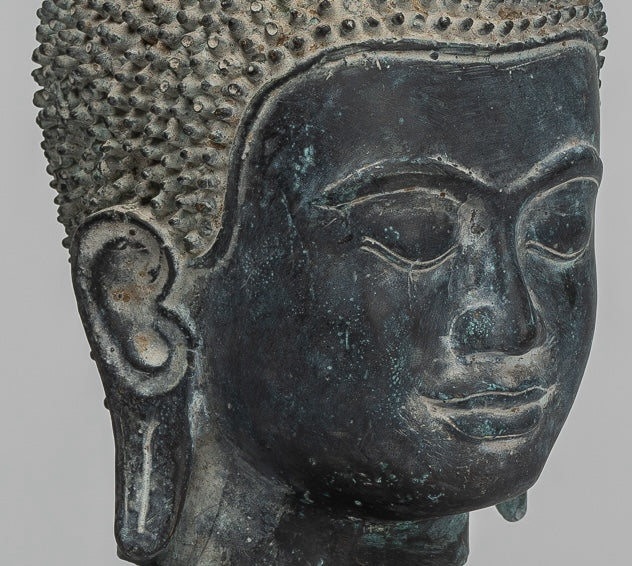 Buddha-Statue – Bronzemontierter Buddha-Kopf im antiken Khmer-Stil – 29 cm