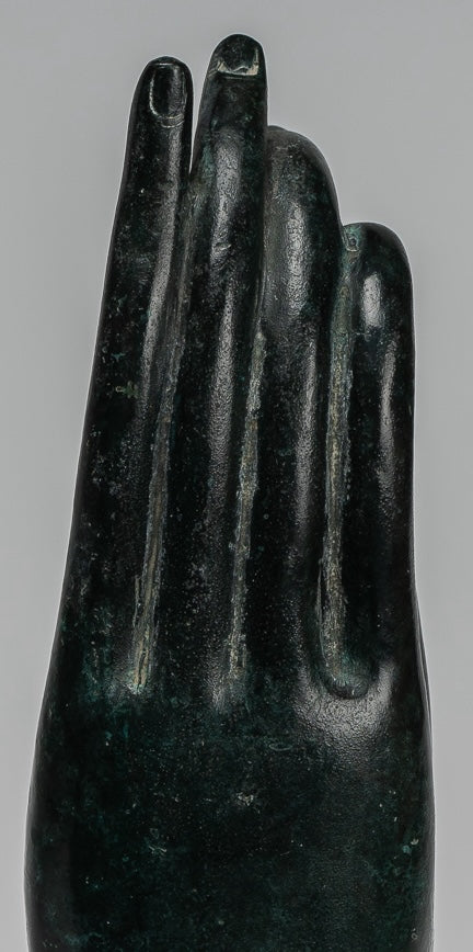 Hand d'enseignement de bronze en Asie du Sud-Est de style khmer