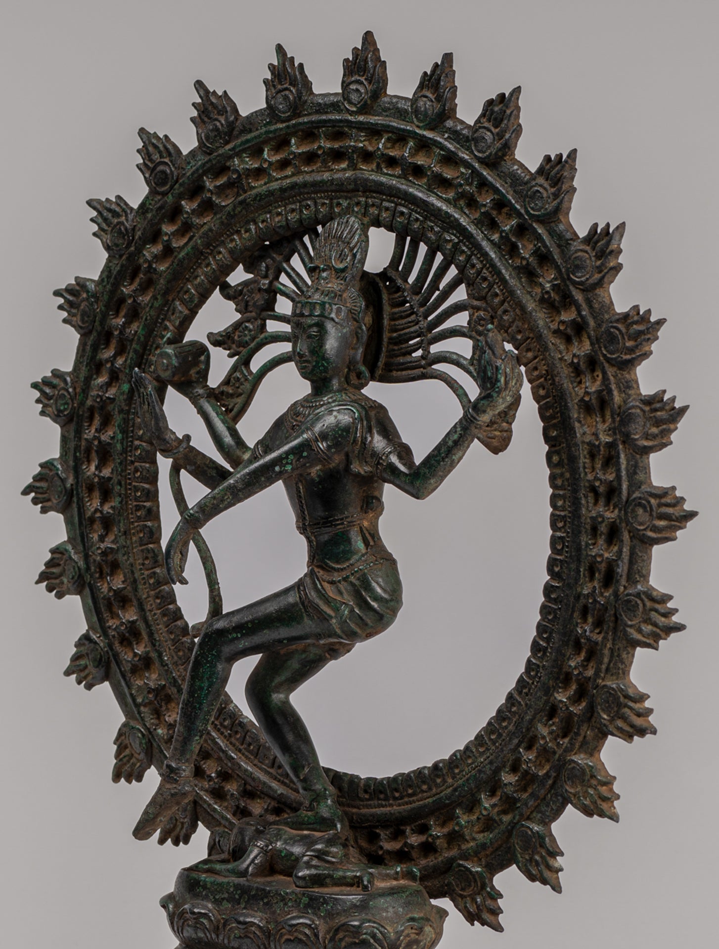 Shiva Statue - Antique Indian Style Bronze Dancing Shiva statue as Lord Nataraja - 42cm(17") Tall