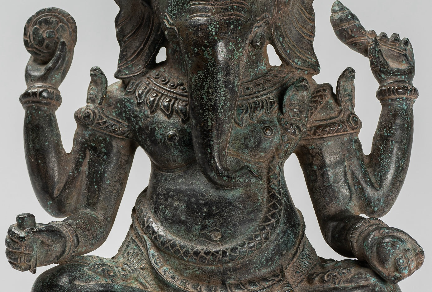 Estatua de Ganesha - Estatua de Ganesh de cuatro brazos sentada de bronce Baphuon de estilo jemer antiguo - 33 cm/13"