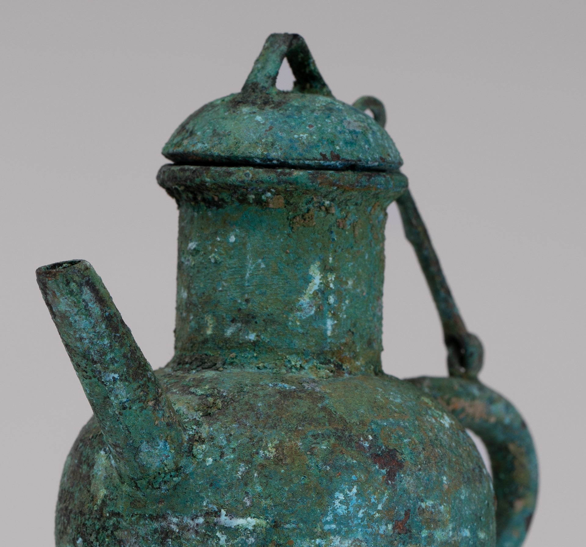 Antike Khmer -Stil im südostasiatischen Bronze Ritual Stativgussgefäß - 11 cm/4 "