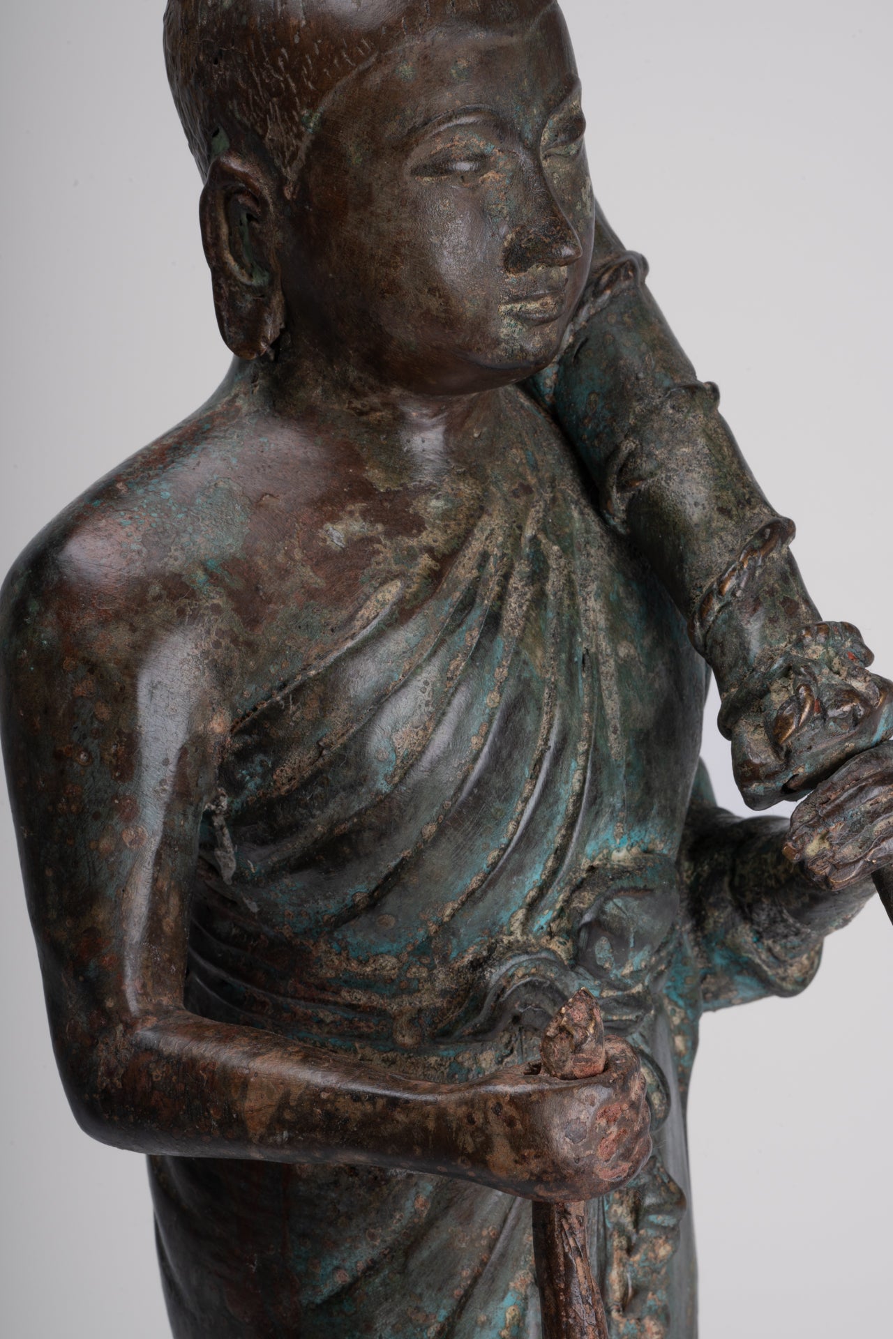 Mönch - Antike Thai -Stil Bronze Dvaravati Sīvali Anhänger / Schüler der Buddha -Statue - 57cm / 23 "