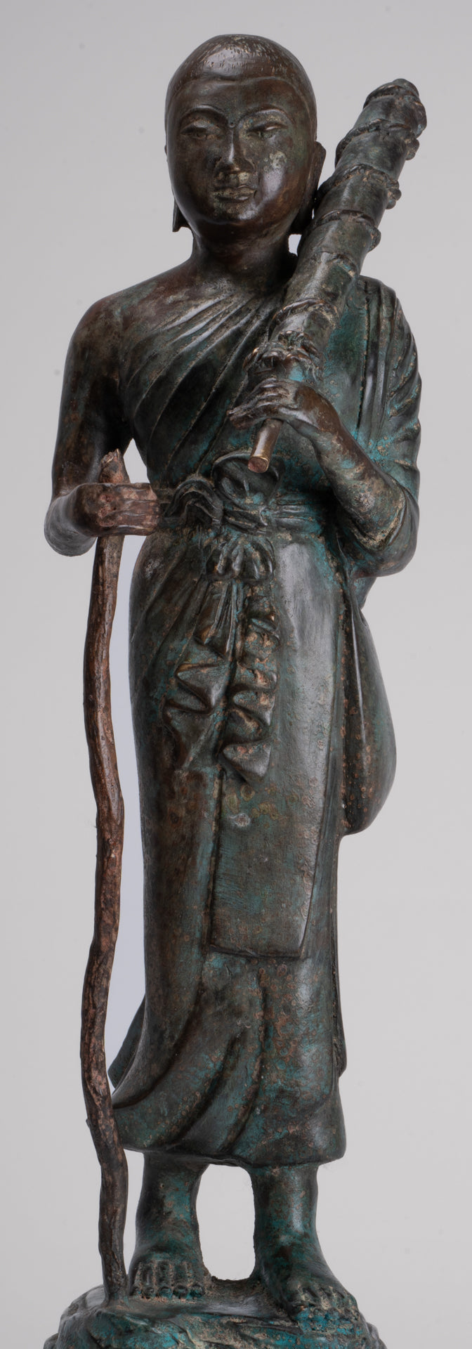 Mönch - Antike Thai -Stil Bronze Dvaravati Sīvali Anhänger / Schüler der Buddha -Statue - 57cm / 23 "