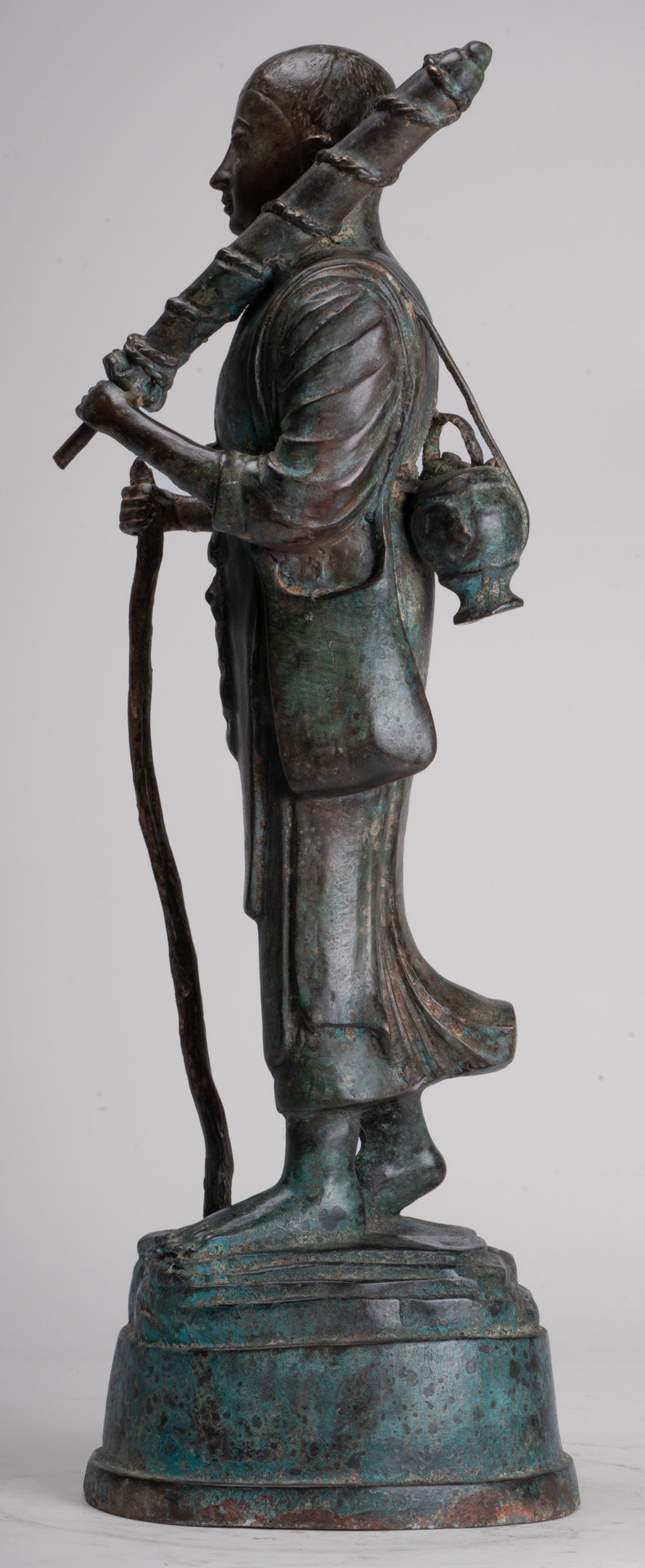 Mönch - Antike Thai -Stil Bronze Dvaravati Sīvali Anhänger / Schüler der Buddha -Statue - 57cm / 23 "