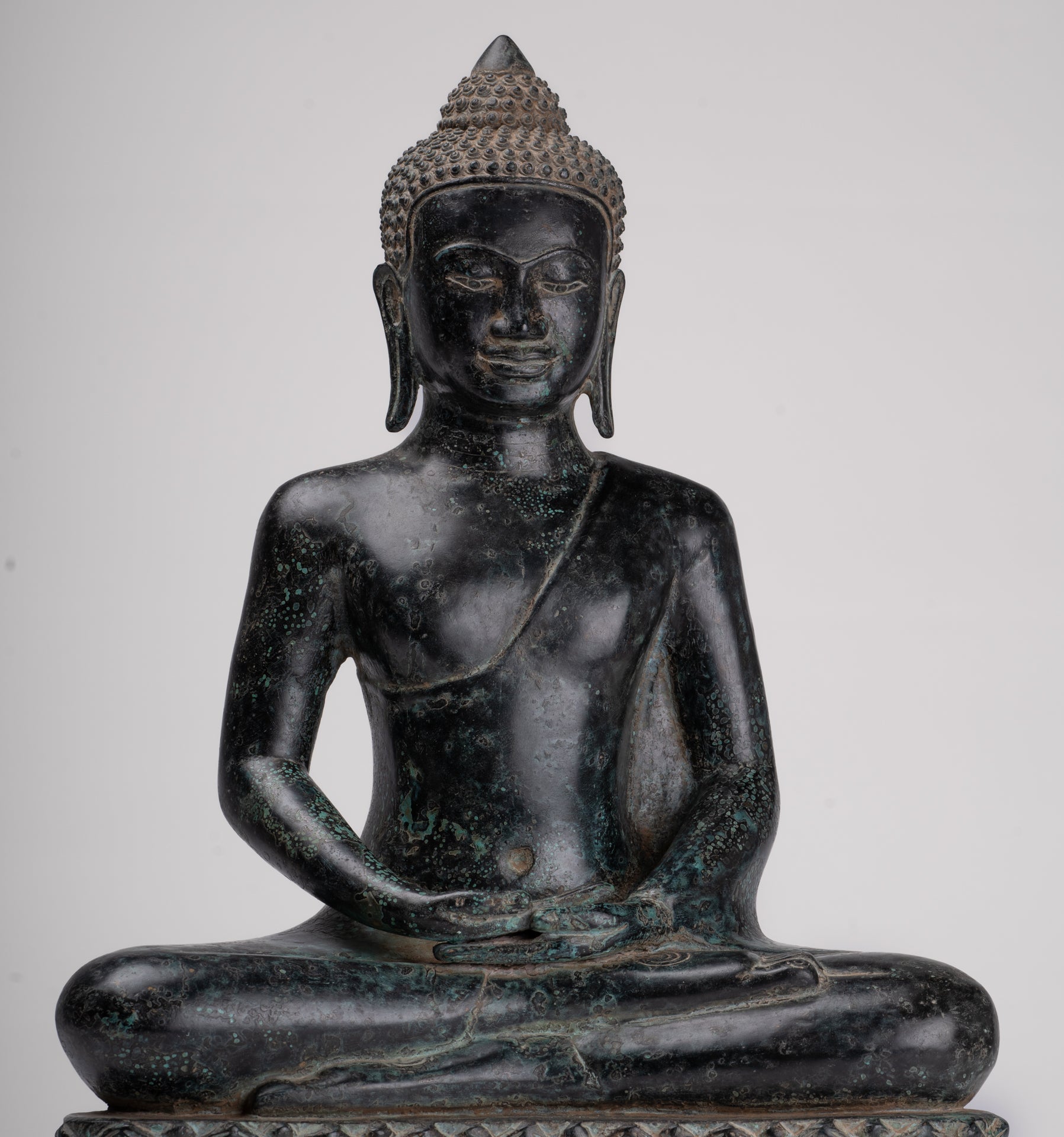 Buddha Statue - Antique Khmer Style Bronze sitzende Meditation Buddha Statue - 42 cm/17 "