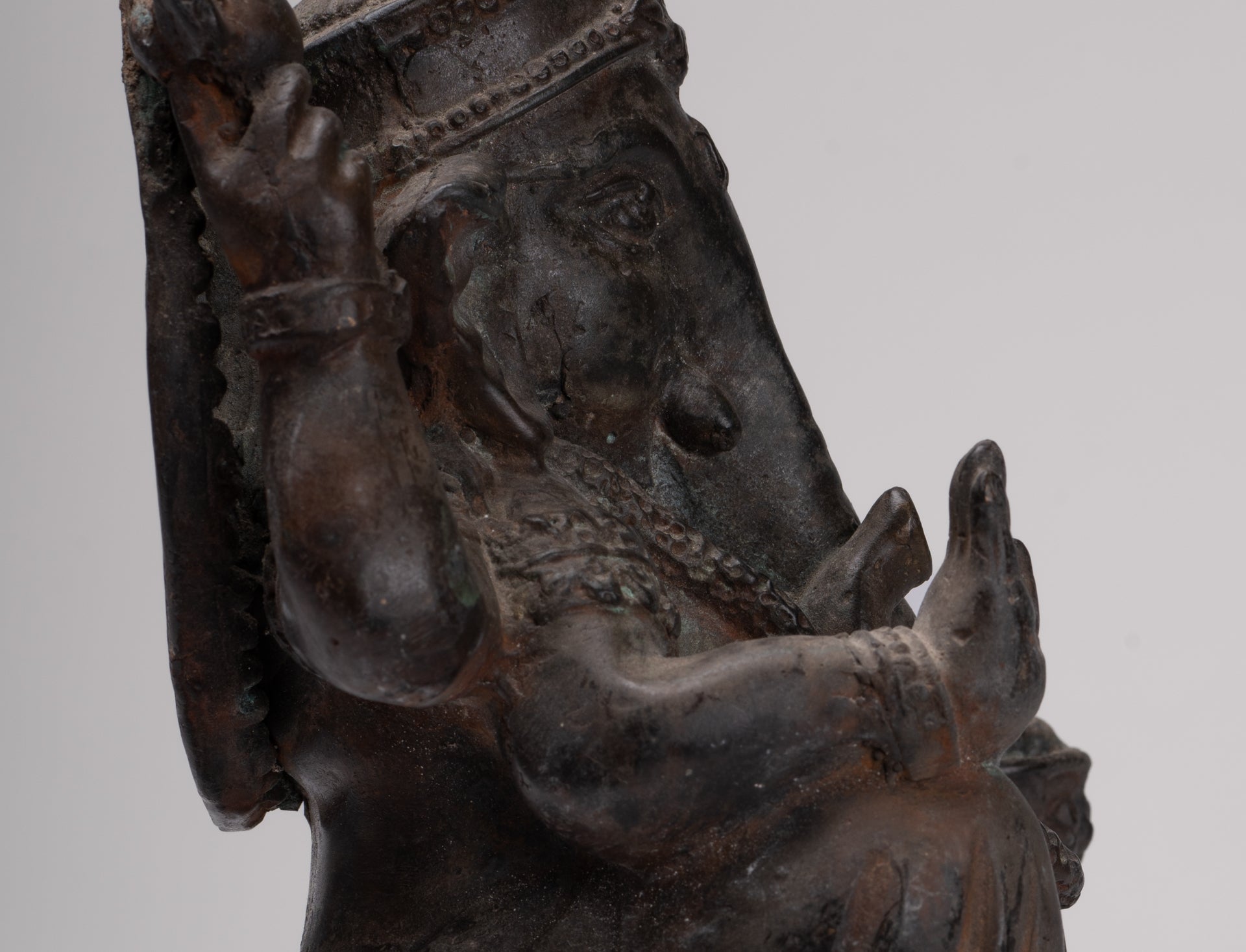 Ganesh - Antique Thai Style Bronze Seated Ganesha - 22cm/9"