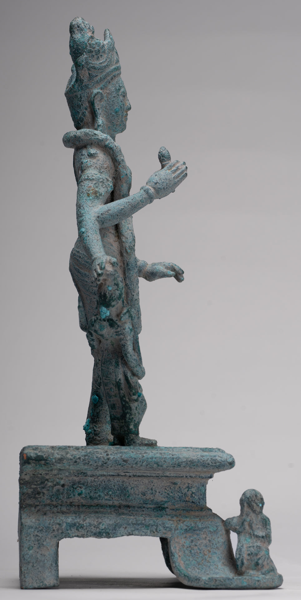 Vishnu Statue - Antique Phnom Da Style Khmer Vishnu with Gadanari and Chakrapurusha - 39cm/16"