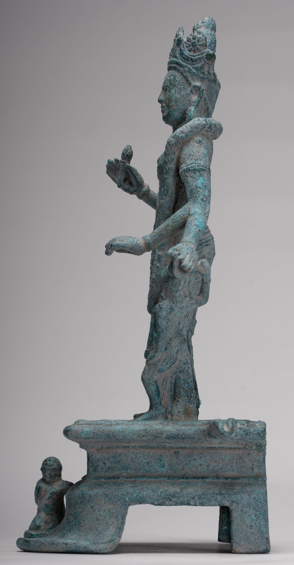 Vishnu Statue - Antique Phnom Da Style Khmer Vishnu with Gadanari and Chakrapurusha - 39cm/16"