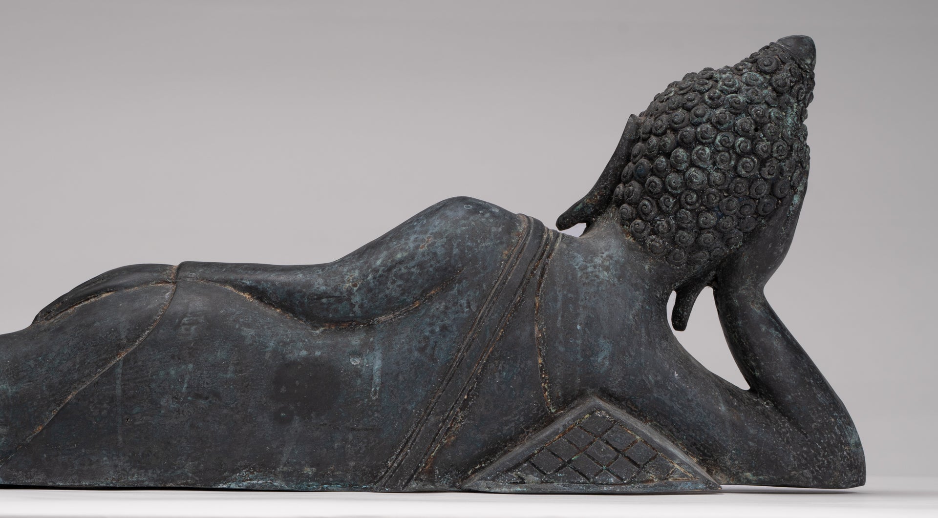 Buddha Statue - Antique Thai Style Bronze Chiang Saen Reclining Nirvana Buddha Statue - 66cm/26"