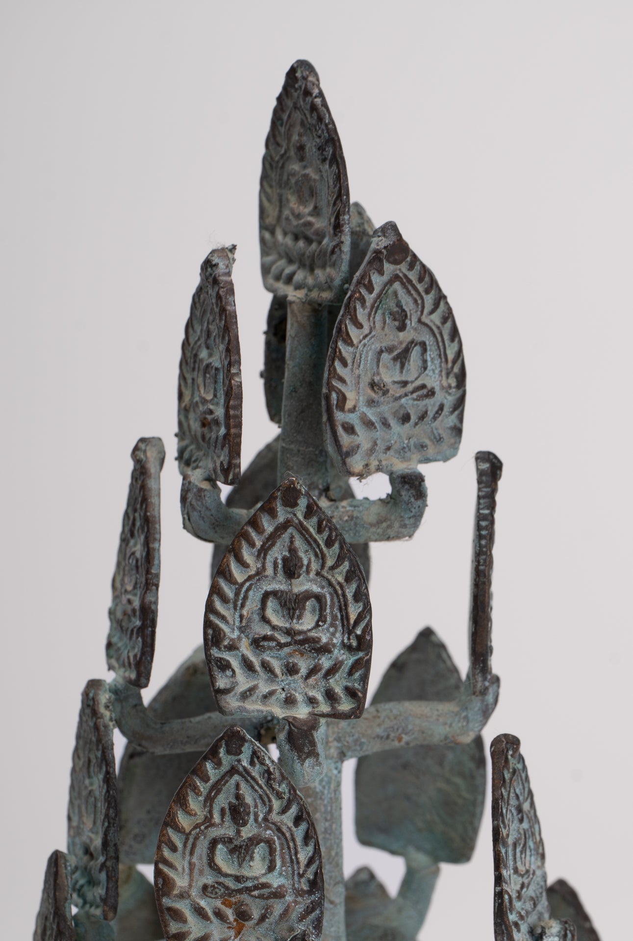 Buddha Sculpture - Antique Thai Style Bronze Seated Meditation Buddha Statues - 18cm/7"