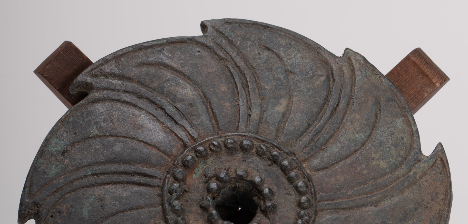 Discus - Antique Khmer Style Bronze Vishnu Discus or Chakra - 15cm/6"