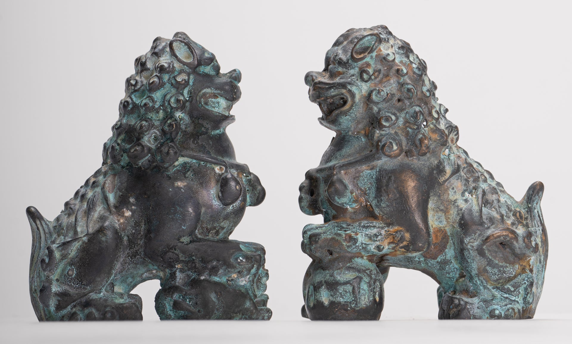 Leoni guardiani del tempio in stile cinese antico Leoni Shishi Foo Dogs Leoni imperiali (coppia) - 10,5 cm/4"