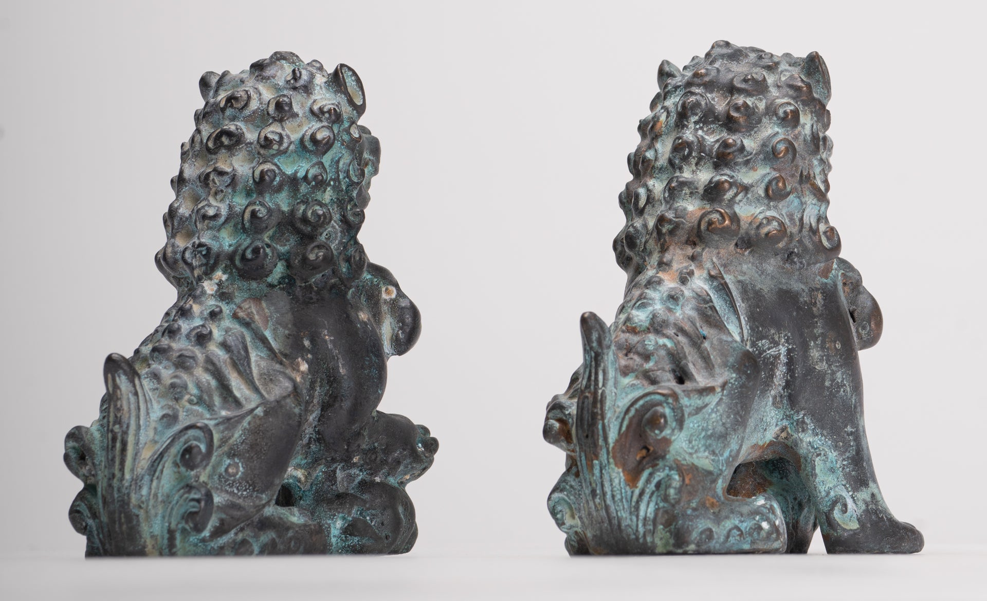 Leoni guardiani del tempio in stile cinese antico Leoni Shishi Foo Dogs Leoni imperiali (coppia) - 10,5 cm/4"