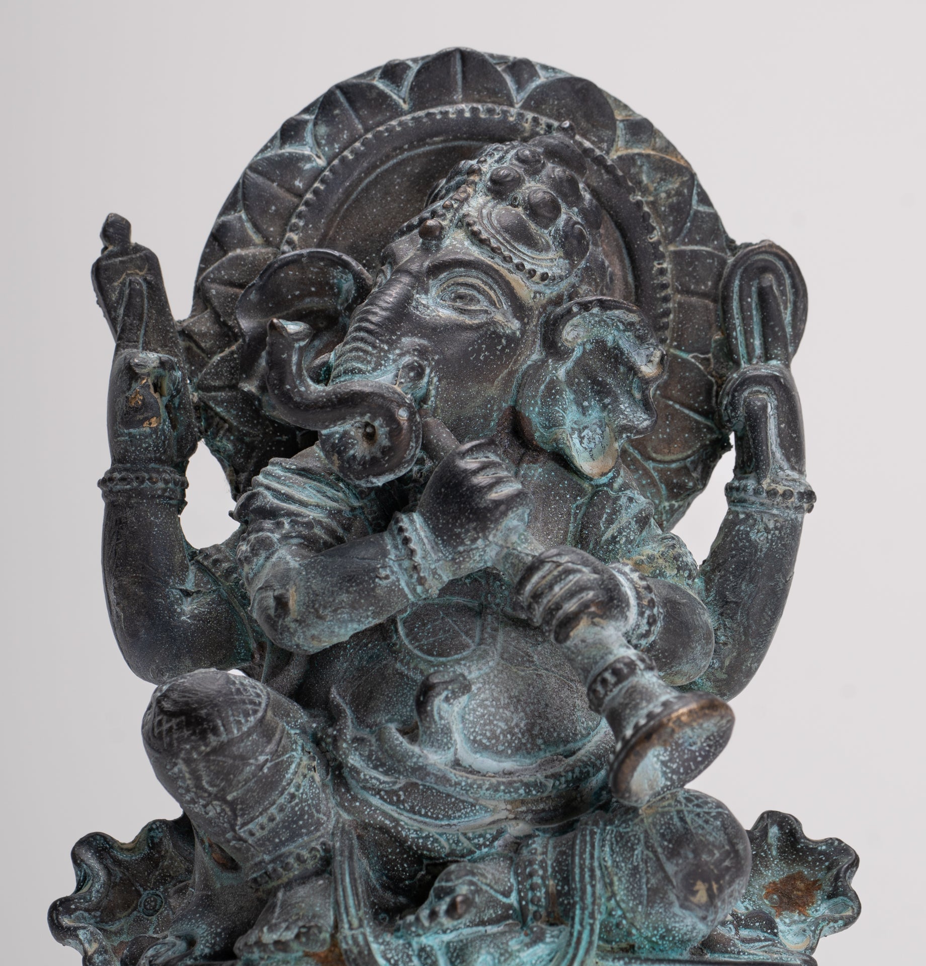 Ganesh - Antique Thai Style Bronze Seated Ganesh Statue - 15.5cm/6"