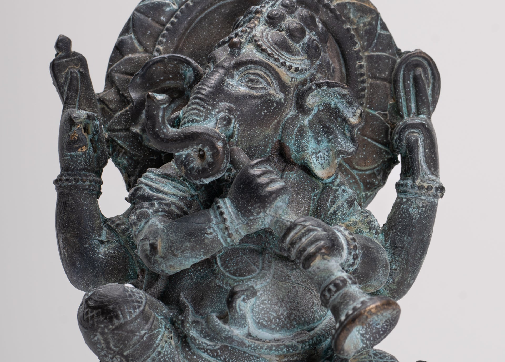 Ganesh - Antique Thai Style Bronze Seated Ganesh Statue - 15.5cm/6"