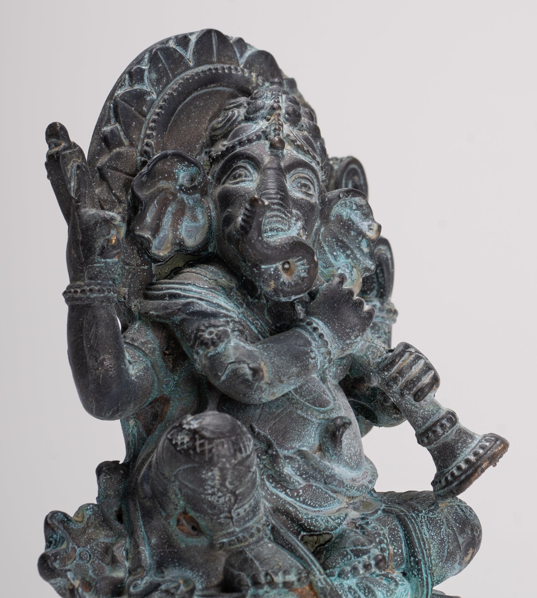 Ganesh - Antique Thai Style Bronze Seated Ganesh Statue - 15.5cm/6"