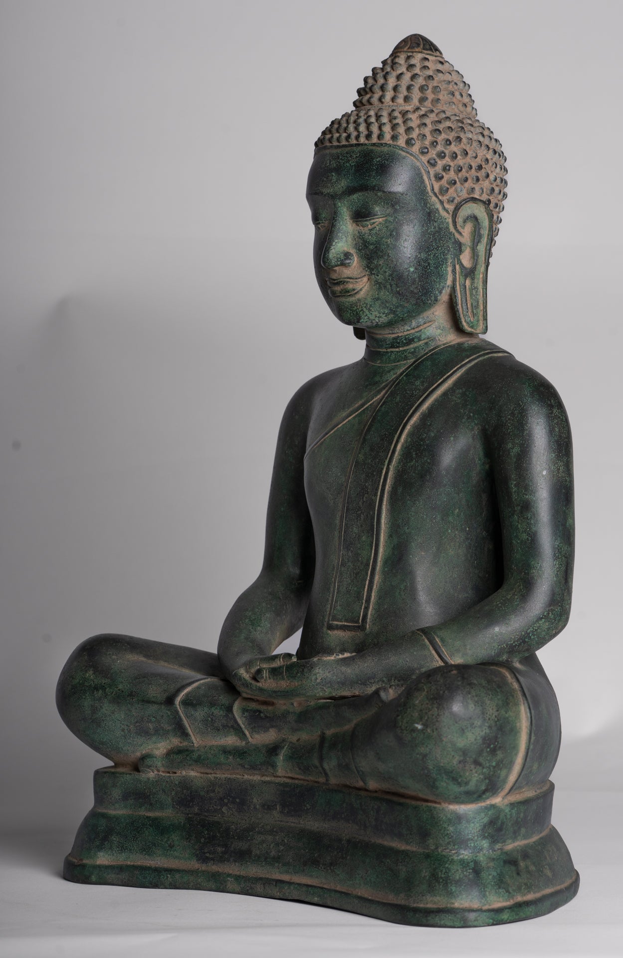 Estatua de Buda - Estatua de Buda de meditación sentada de bronce estilo jemer antiguo - 40 cm/16"