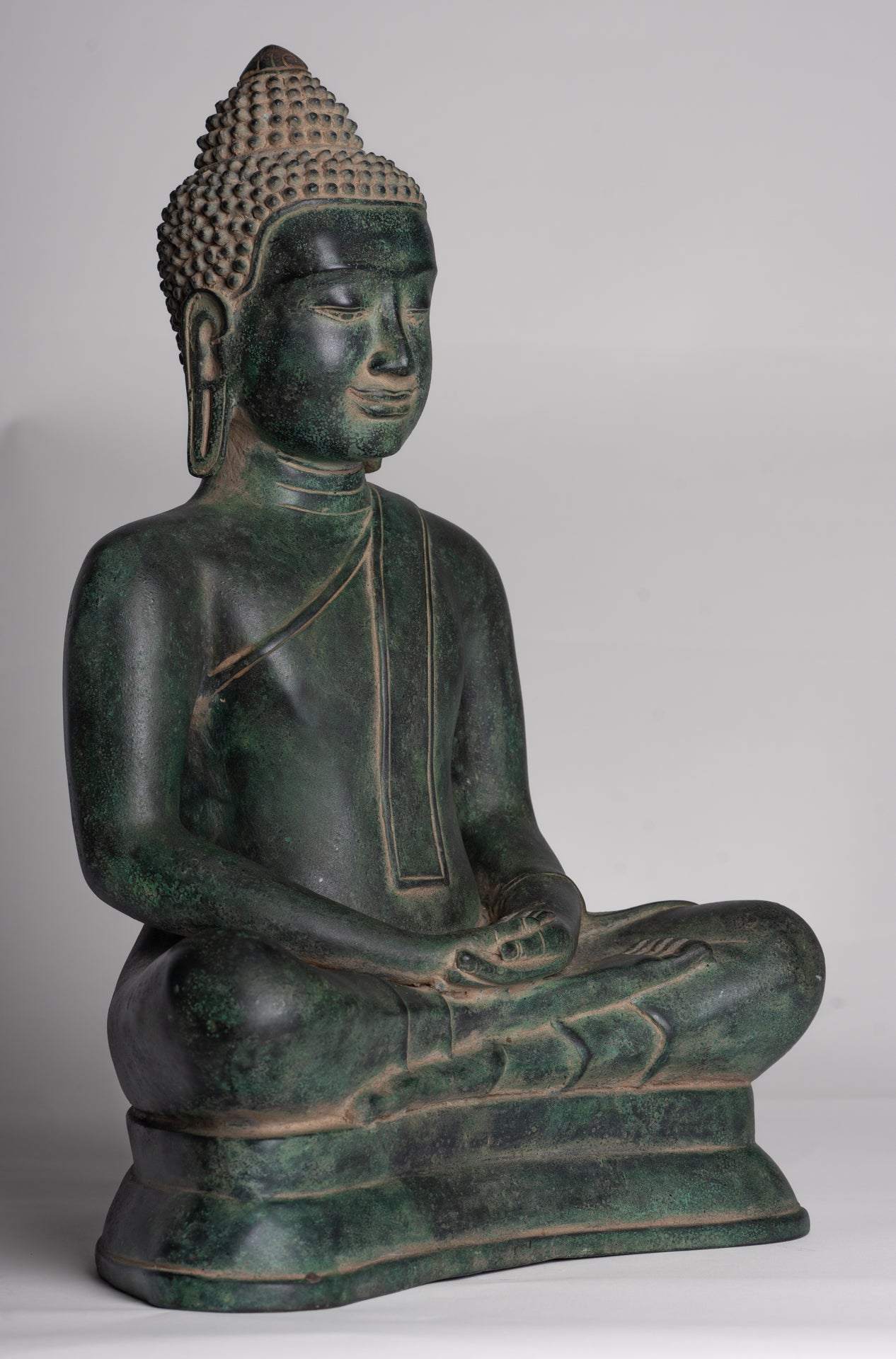 Estatua de Buda - Estatua de Buda de meditación sentada de bronce estilo jemer antiguo - 40 cm/16"