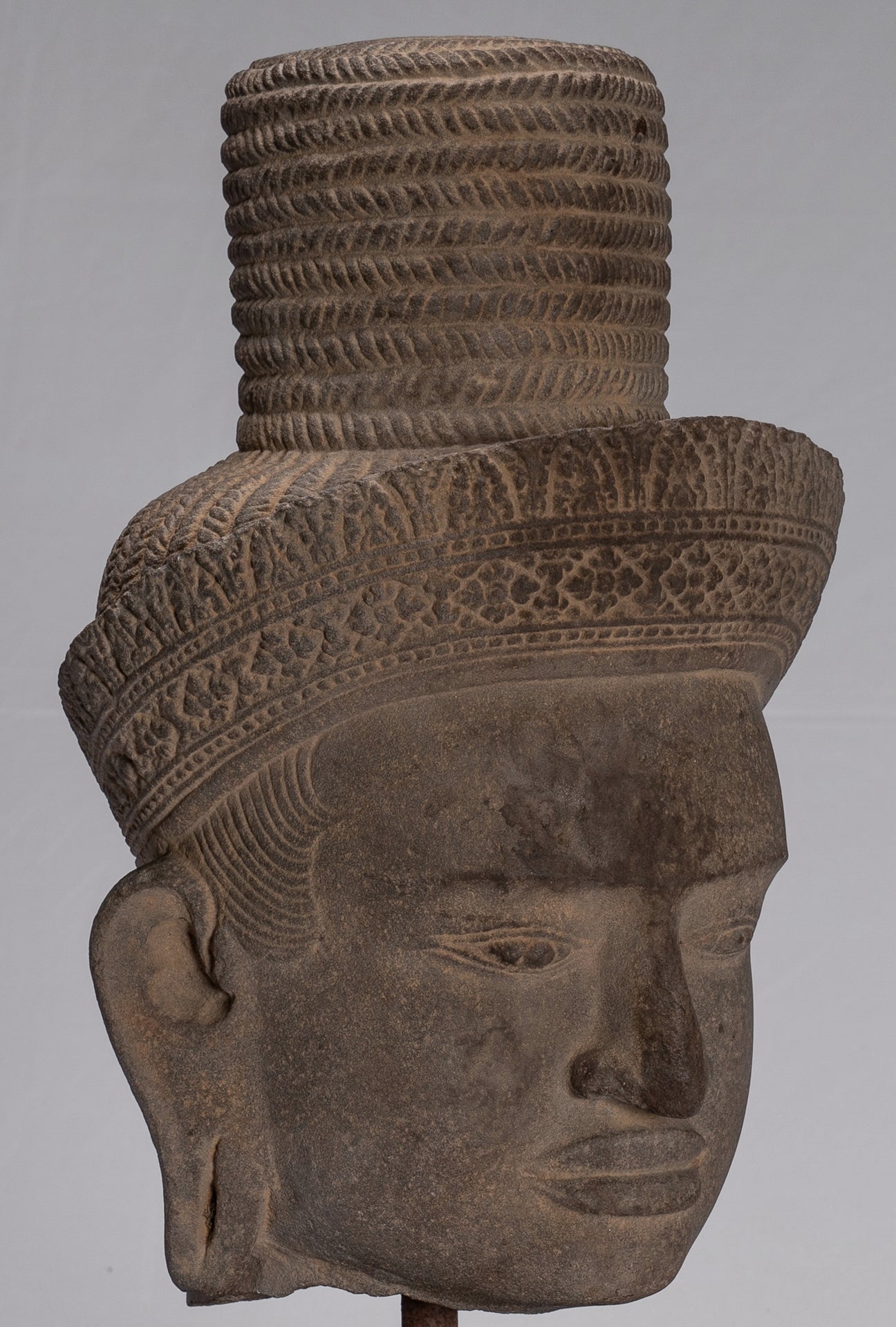 Vishnu Statue - Antique Koh Ker Style Stone Mounted Khmer Vishnu Head - 47cm / 19"