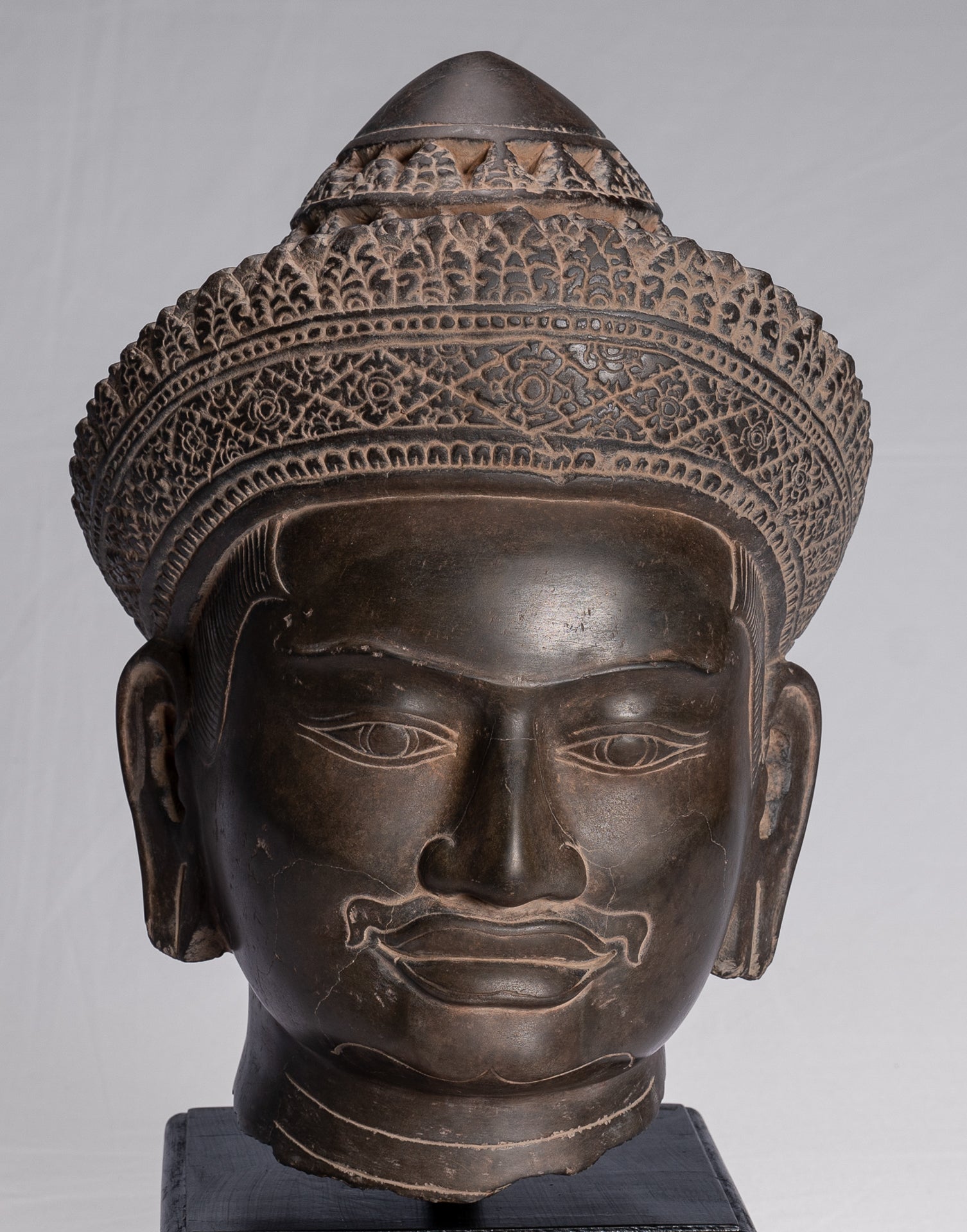 Vishnu Statue - Antique Banteay Srei Style Stone Mounted Khmer Vishnu Head - 44cm / 18"