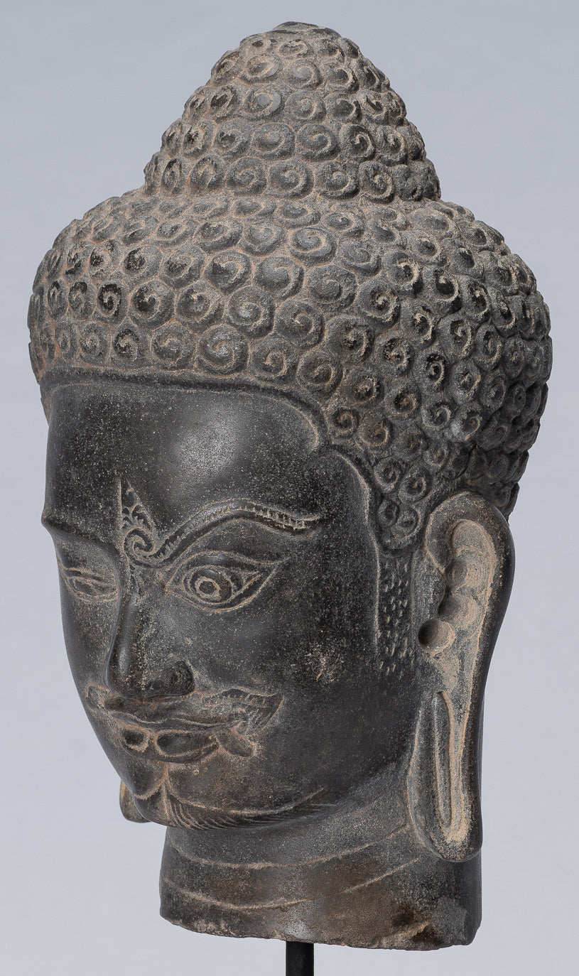 Statue de Shiva - Tête de Shiva en pierre noire de style khmer antique Yaksha et Yakshaswaroop - 31 cm/12"