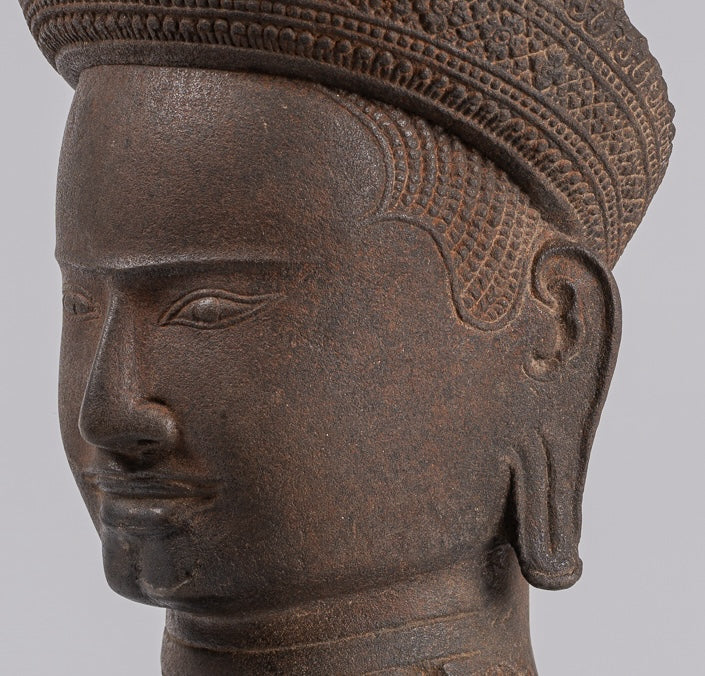 Statua di Vishnu - Testa di Vishnu Khmer montata su pietra in stile Koh Ker antico - 44 cm / 18"