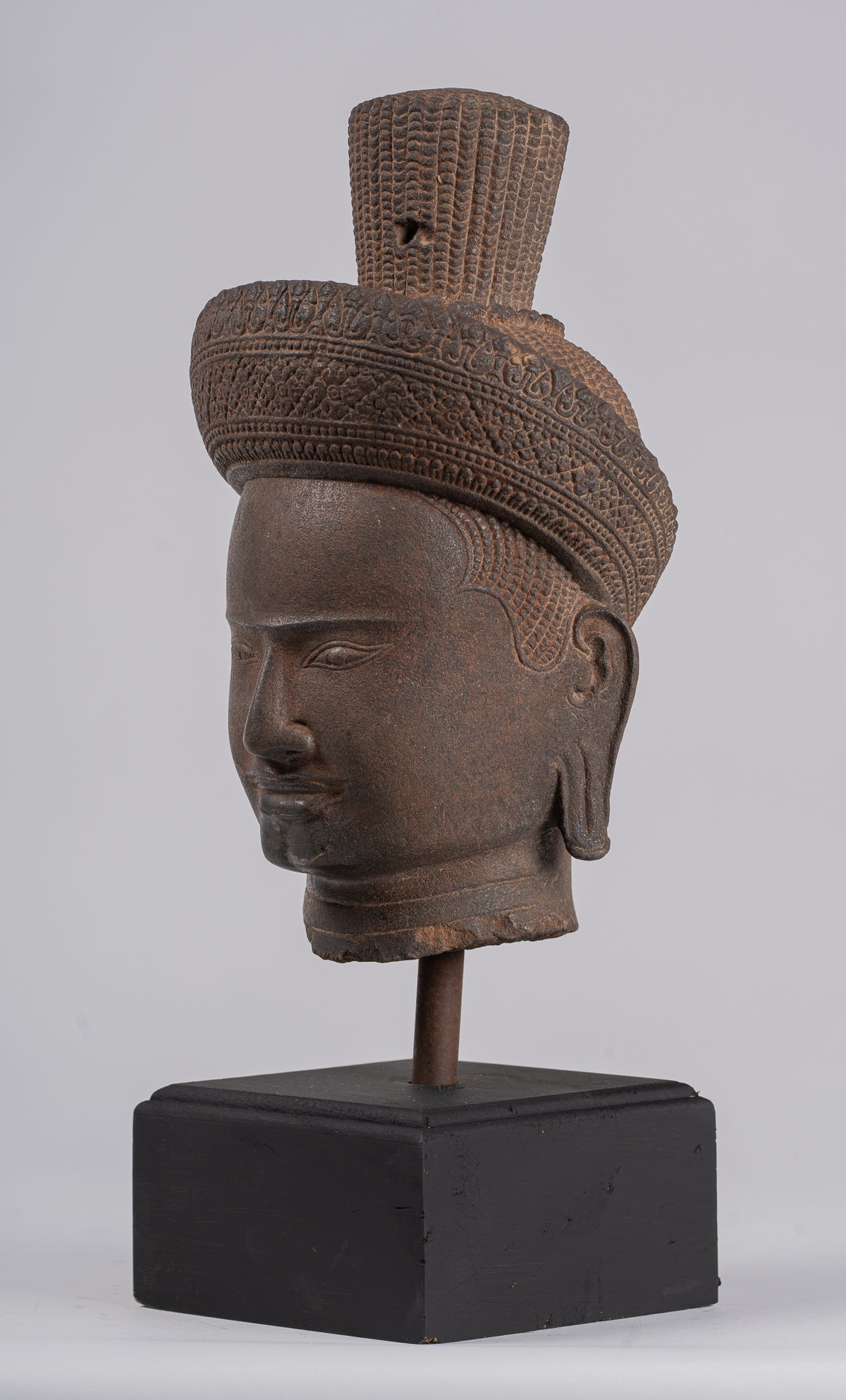 Vishnu Statue - Antique Koh Ker Style Stone Mounted Khmer Vishnu Head - 44cm / 18"